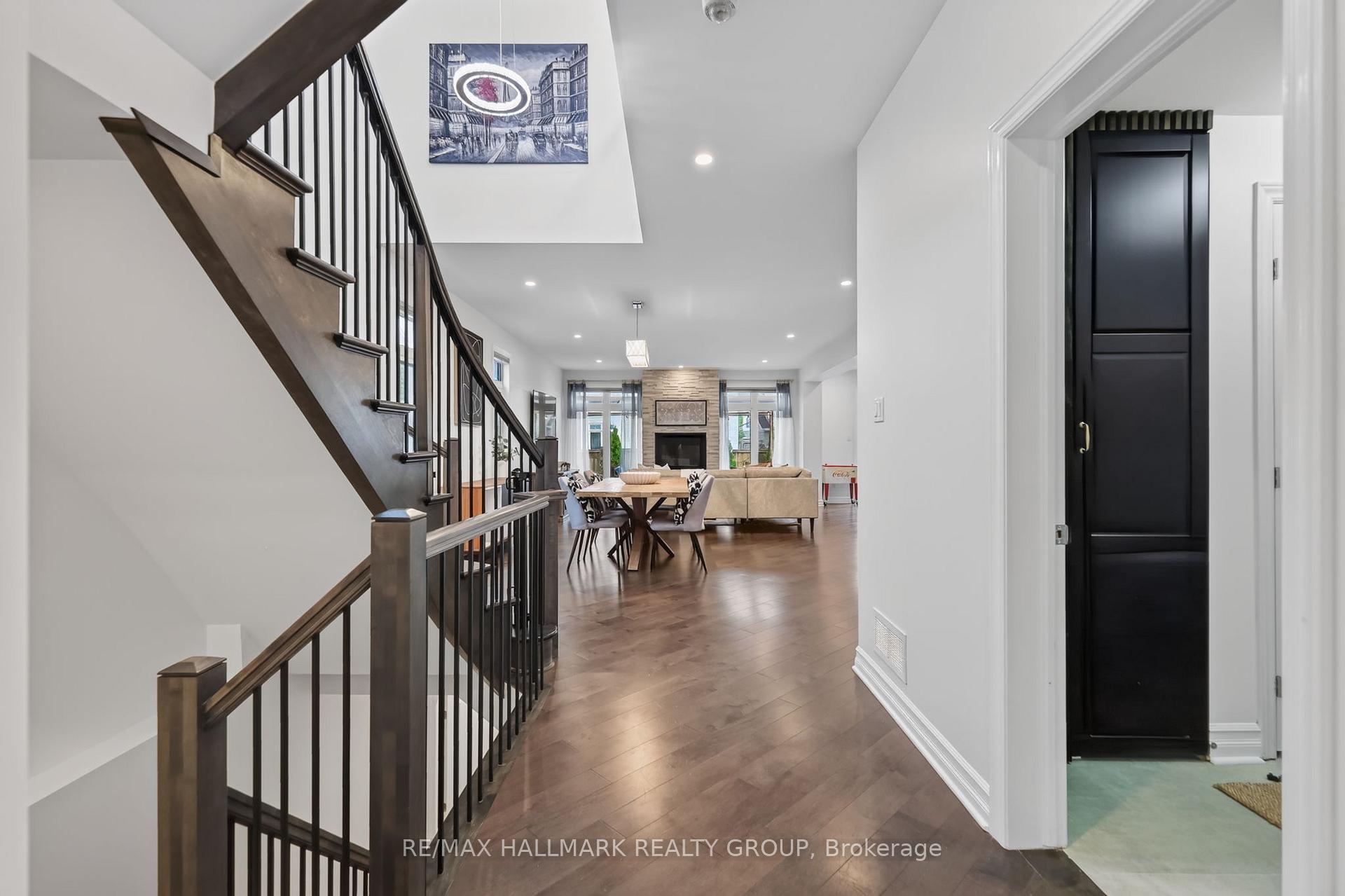 Photo 5 of 878 Excursion Way, Ottawa, Barrhaven - Half Moon Bay — HOMEH