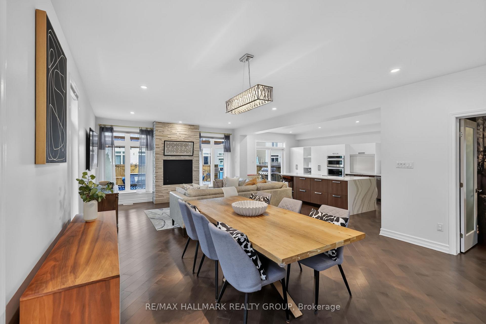 Photo 7 of 878 Excursion Way, Ottawa, Barrhaven - Half Moon Bay — HOMEH
