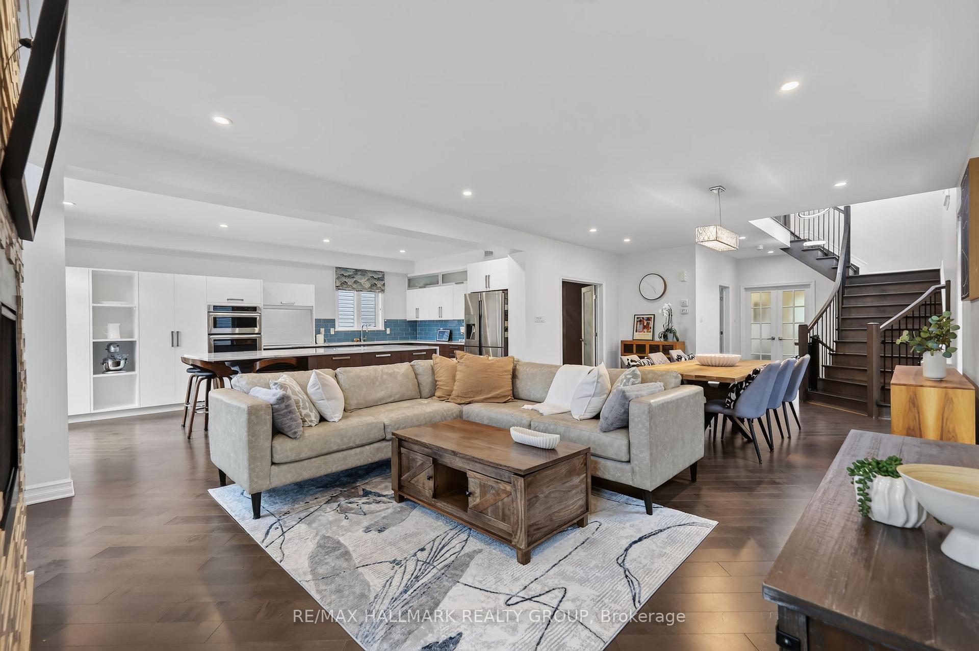 Photo 11 of 878 Excursion Way, Ottawa, Barrhaven - Half Moon Bay — HOMEH