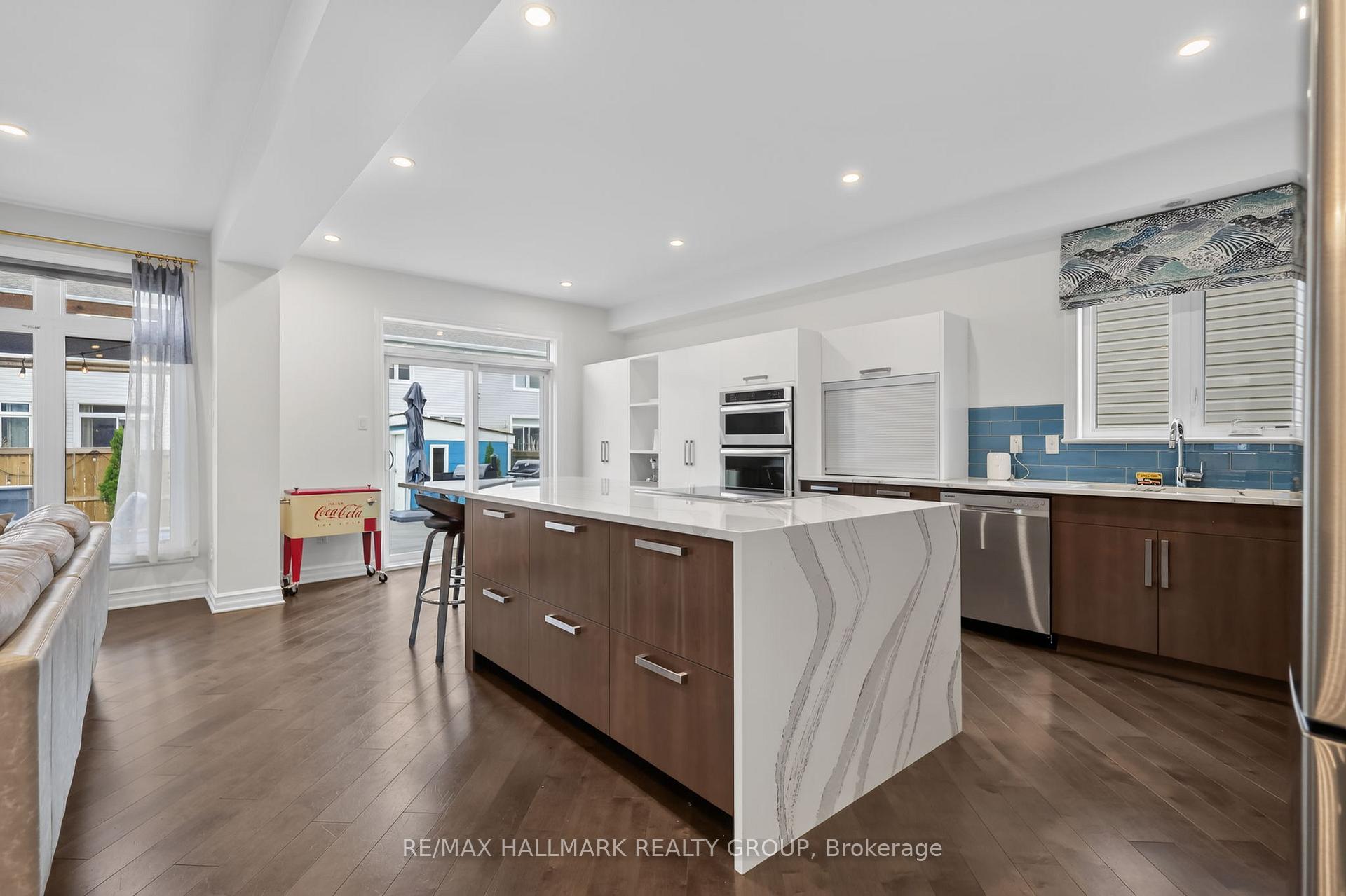 Photo 18 of 878 Excursion Way, Ottawa, Barrhaven - Half Moon Bay — HOMEH