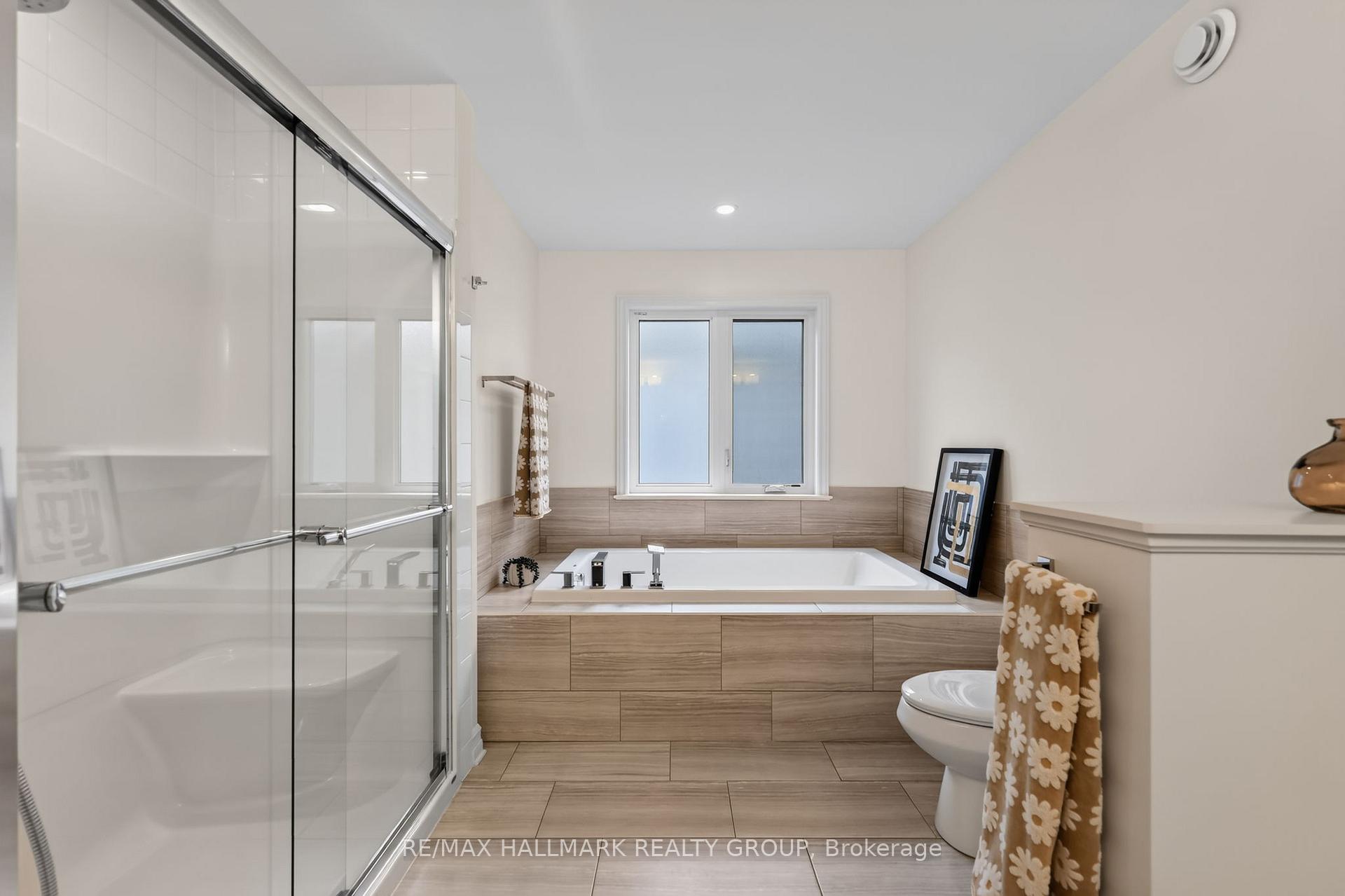 Photo 30 of 878 Excursion Way, Ottawa, Barrhaven - Half Moon Bay — HOMEH