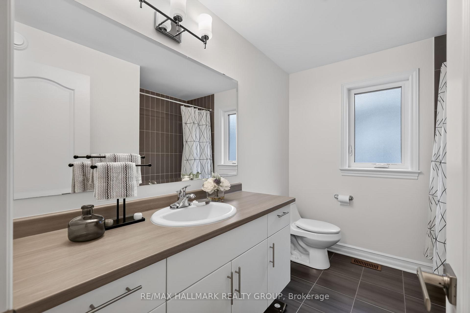 Photo 36 of 878 Excursion Way, Ottawa, Barrhaven - Half Moon Bay — HOMEH
