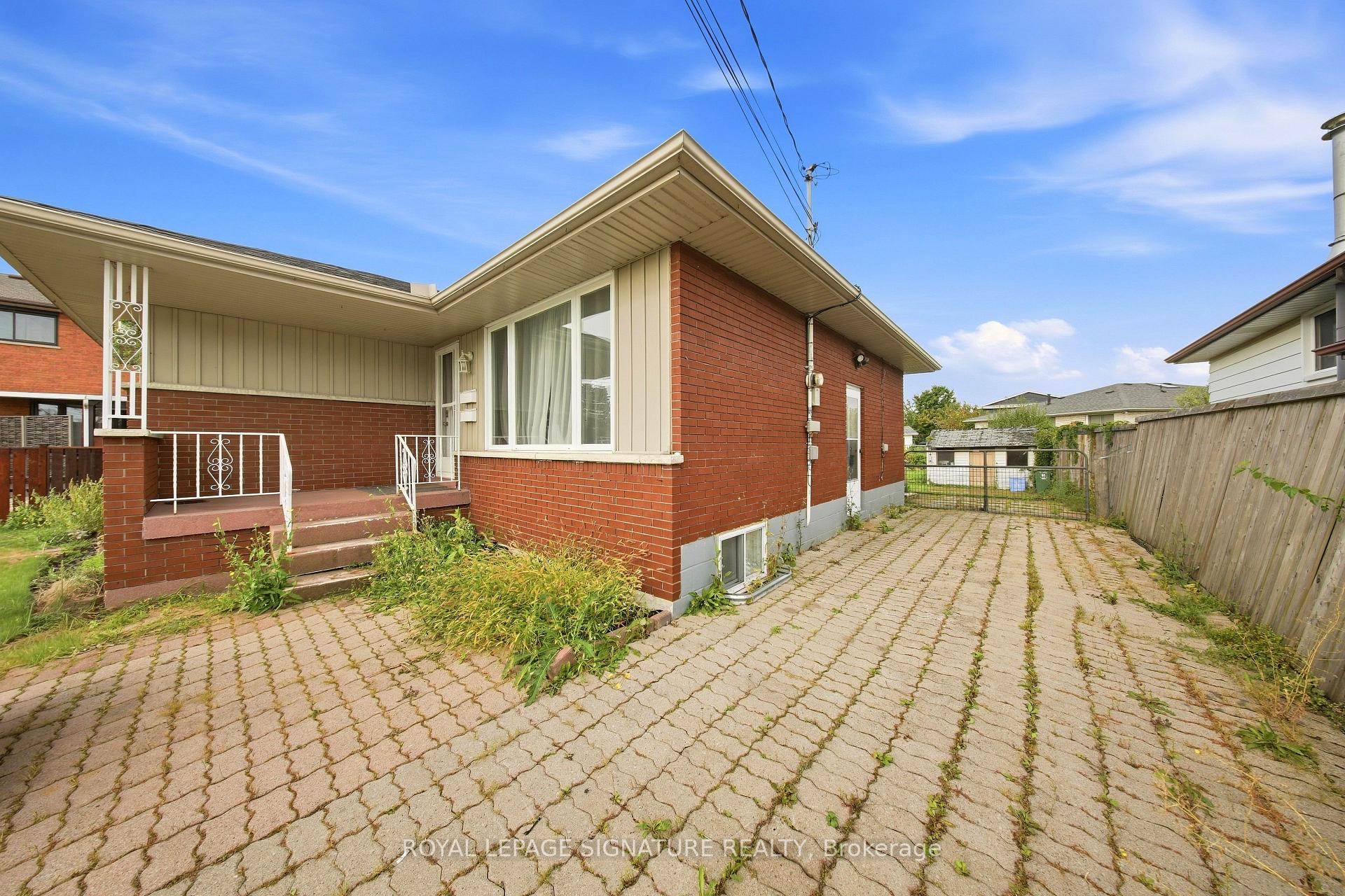 Photo of Unit Bsmt, 85 Kenora Avenue