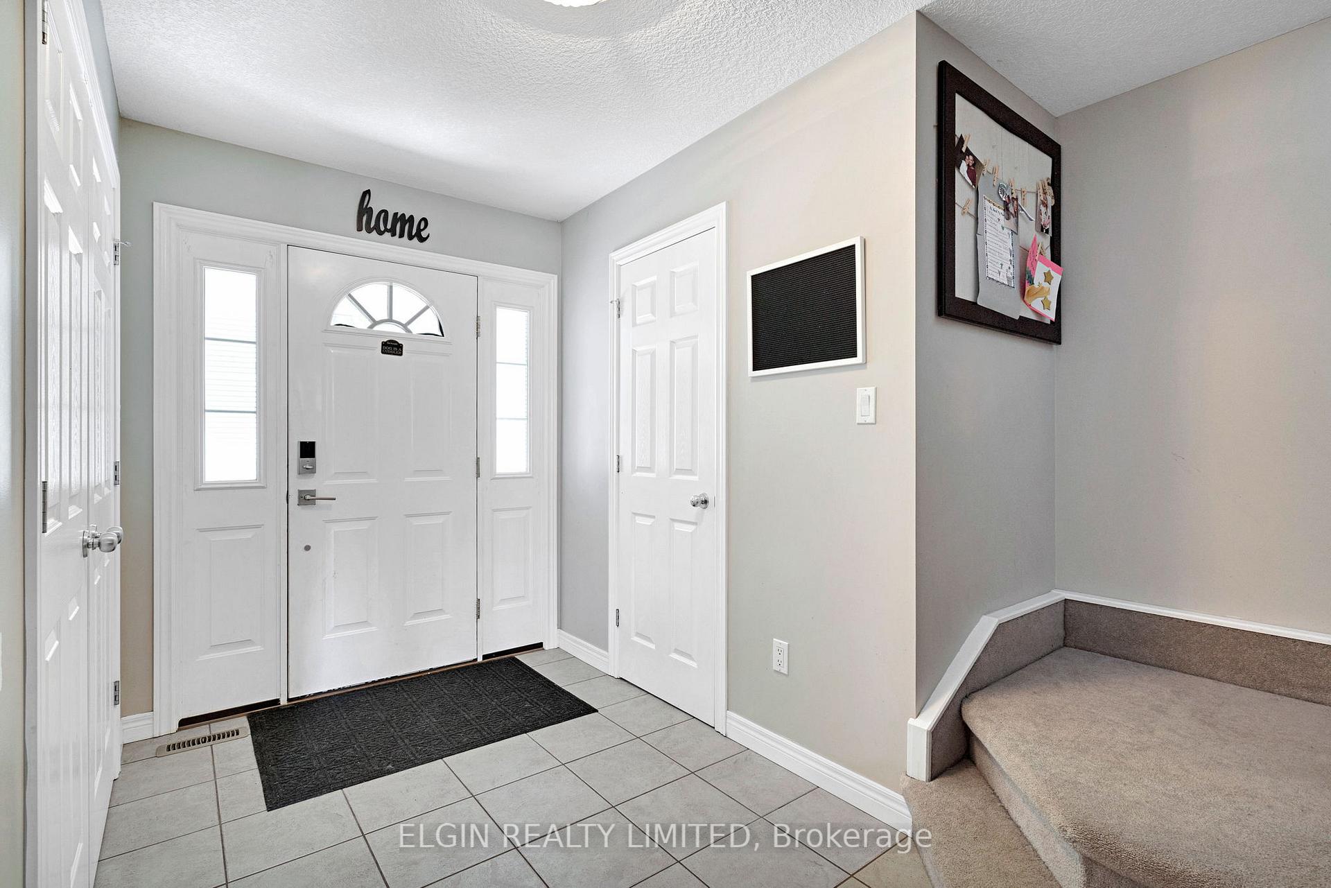Photo 2 of 18 Goldenrod Court, St. Thomas — HOMEH