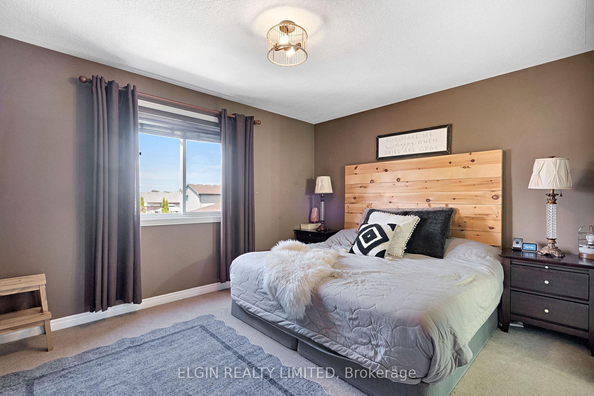 Photo 12 of 18 Goldenrod Court, St. Thomas — HOMEH
