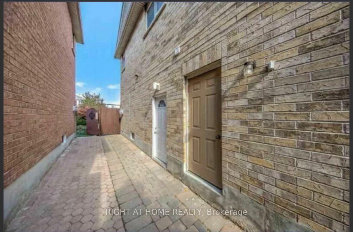 Photo 9 of Unit Basement, 150 Maria Antonia Road, Vaughan, Vellore Village — HOMEH