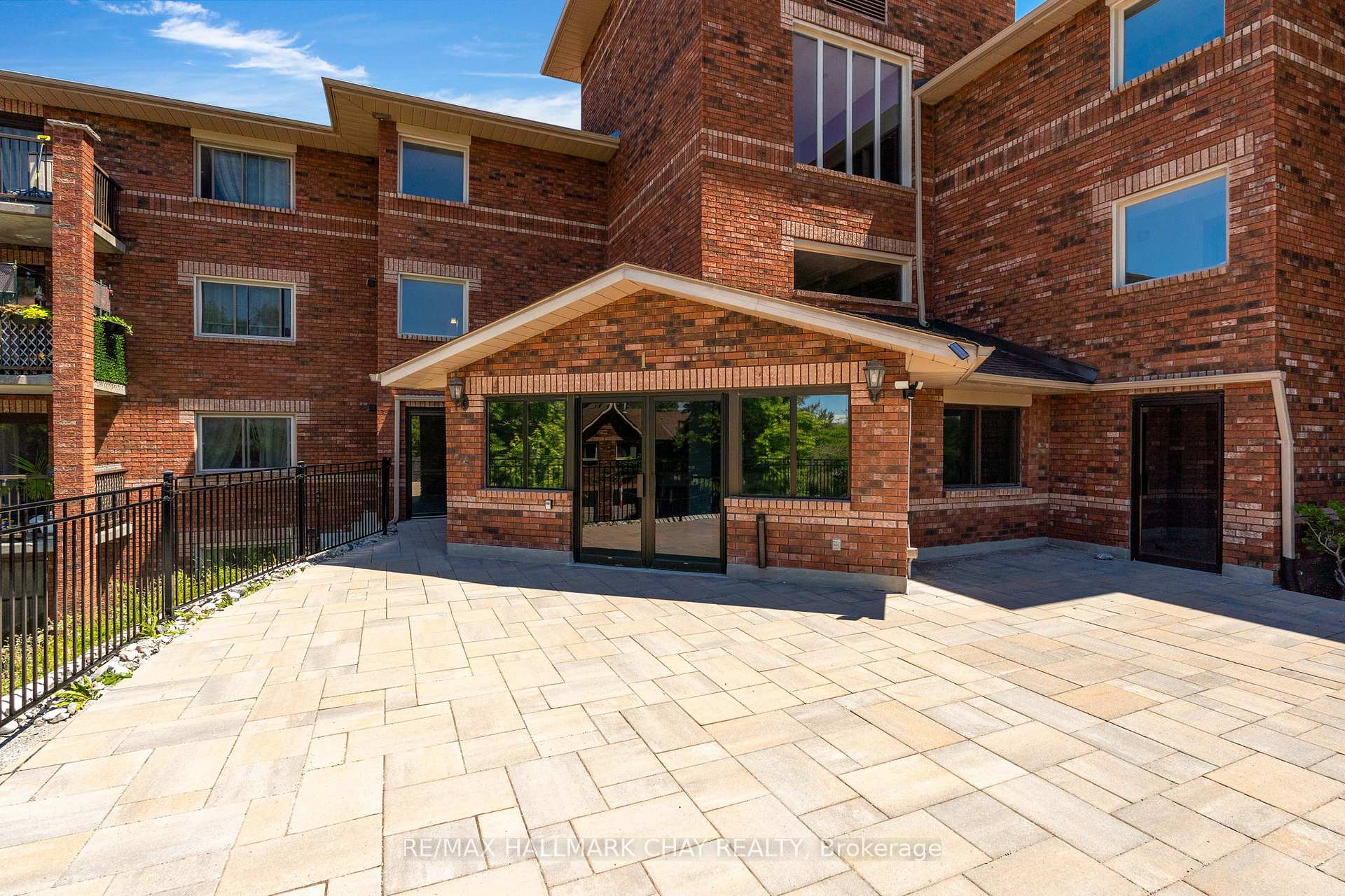 Photo 2 of Unit 103, 1 Quail Crescent, Barrie, Ardagh — HOMEH