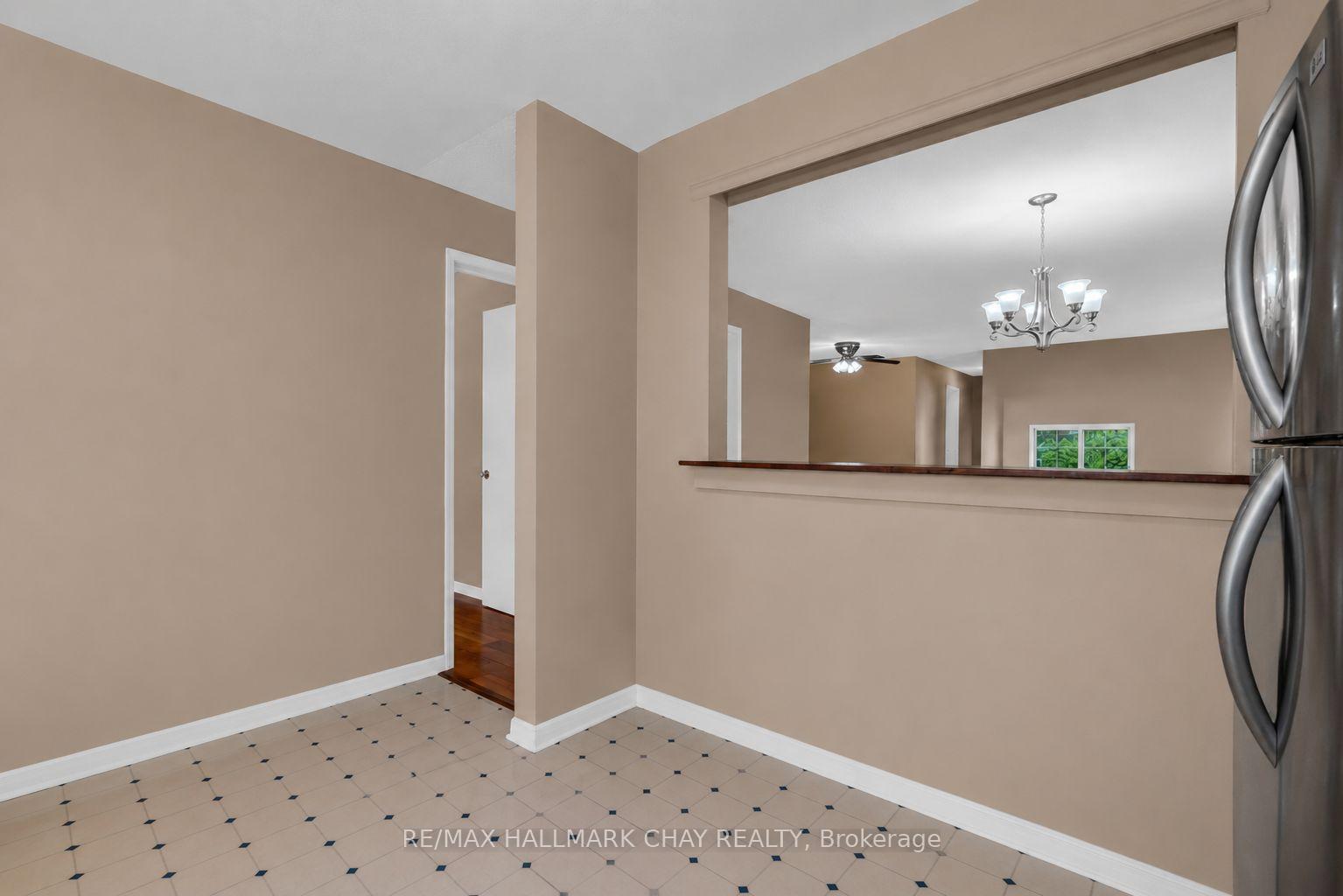 Photo 11 of Unit 103, 1 Quail Crescent, Barrie, Ardagh — HOMEH
