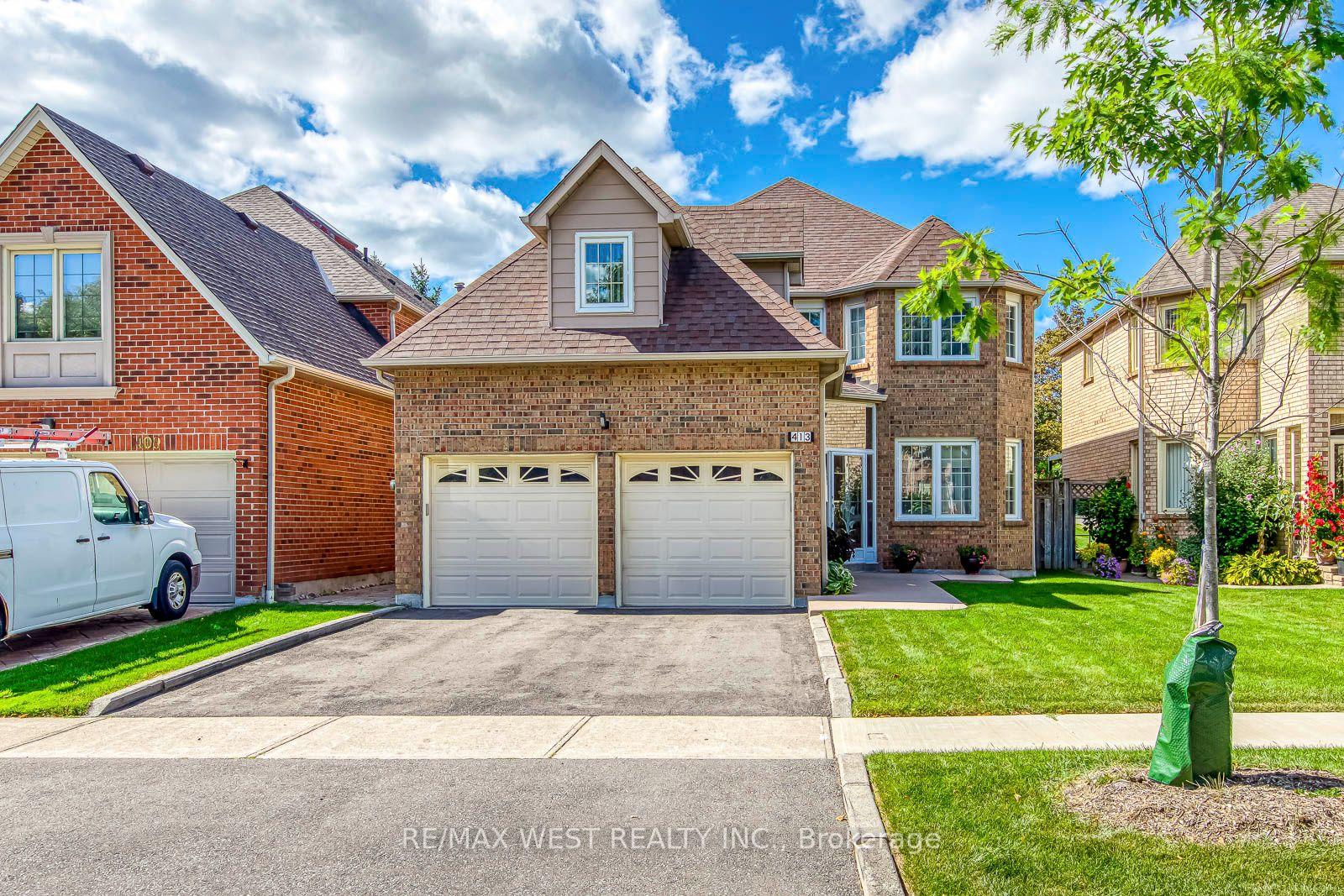 Photo 1 of 413 Camden Circle, Mississauga, Hurontario — HOMEH