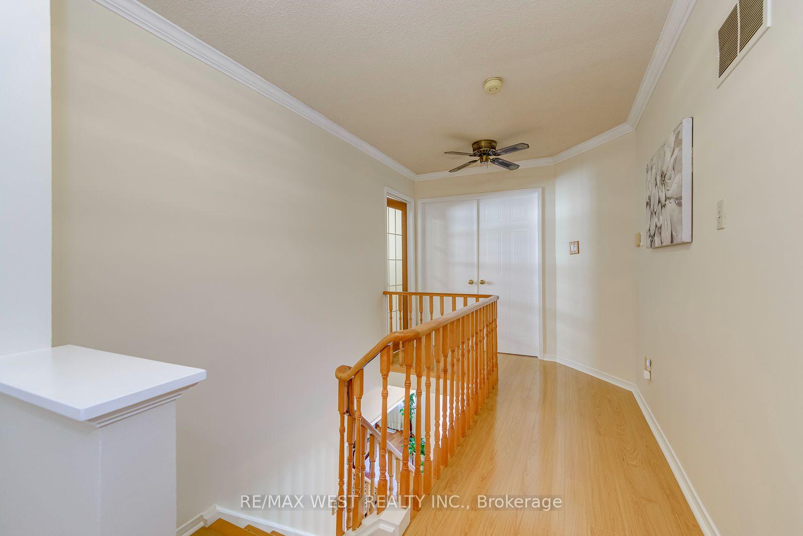 Photo 26 of 413 Camden Circle, Mississauga, Hurontario — HOMEH