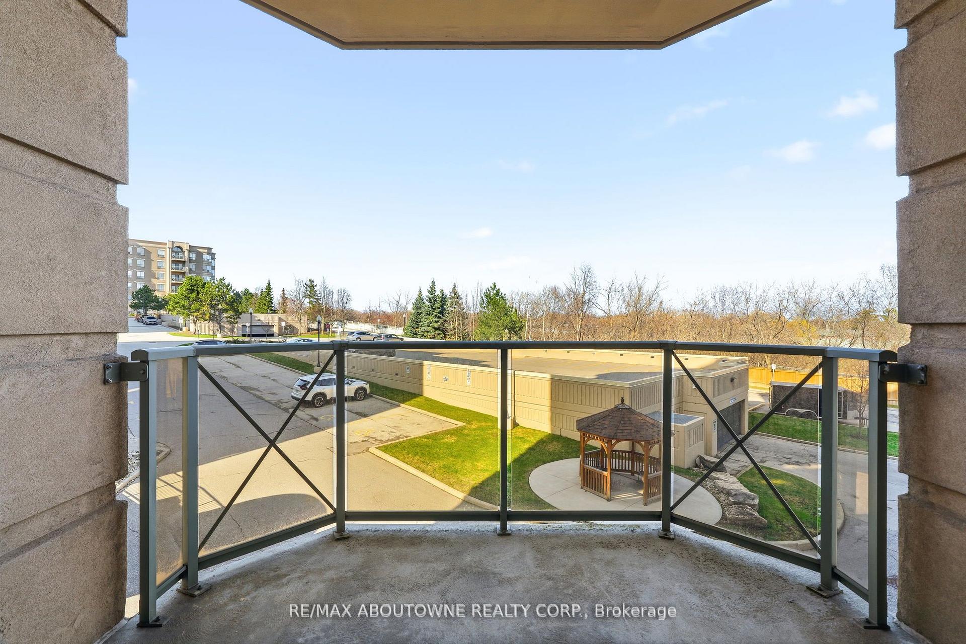 Photo 26 of Unit 209, 2085 Amherst Heights, Burlington, Brant Hills — HOMEH