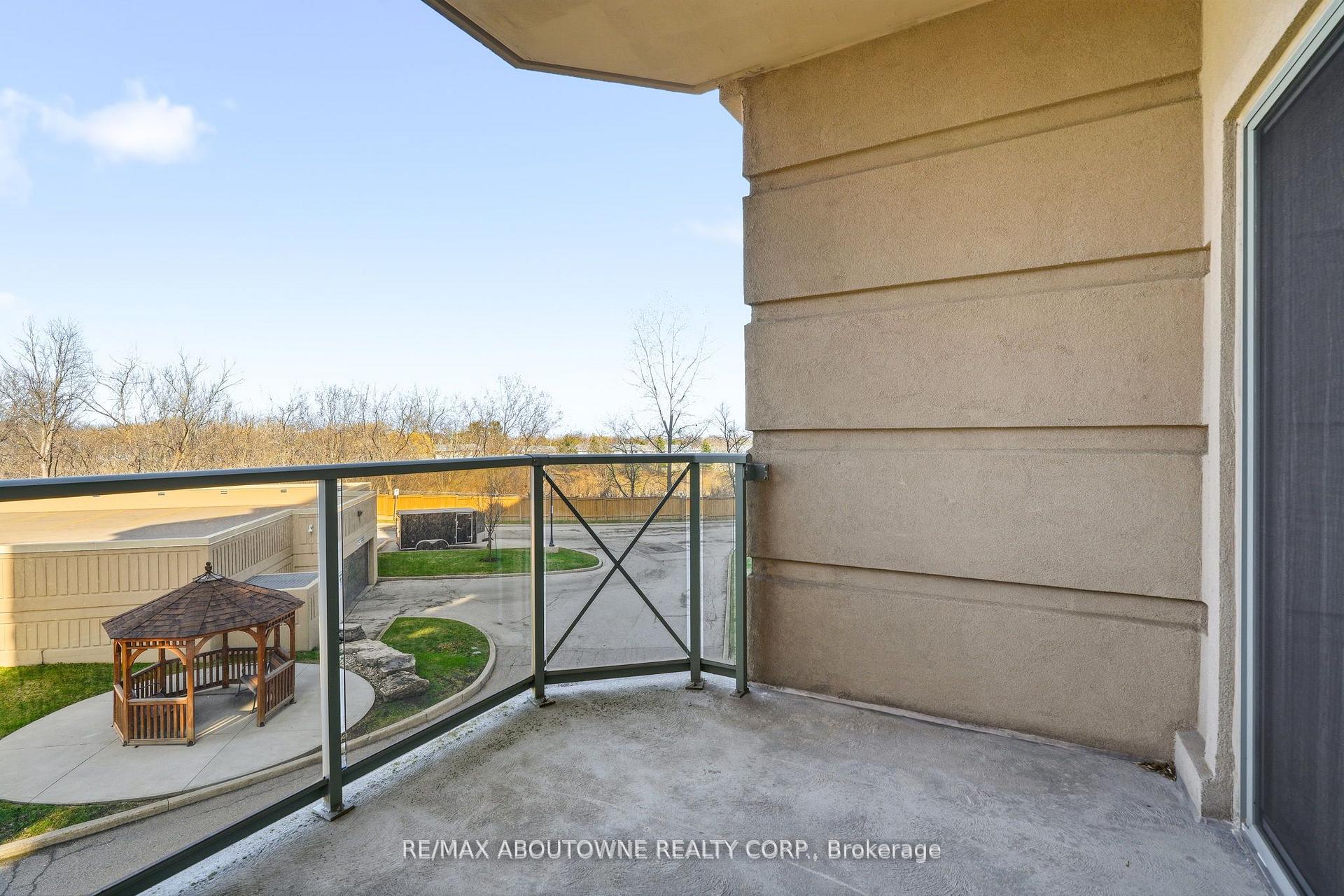 Photo 27 of Unit 209, 2085 Amherst Heights, Burlington, Brant Hills — HOMEH