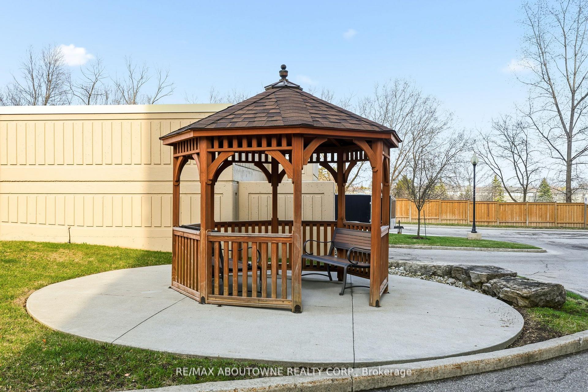 Photo 33 of Unit 209, 2085 Amherst Heights, Burlington, Brant Hills — HOMEH