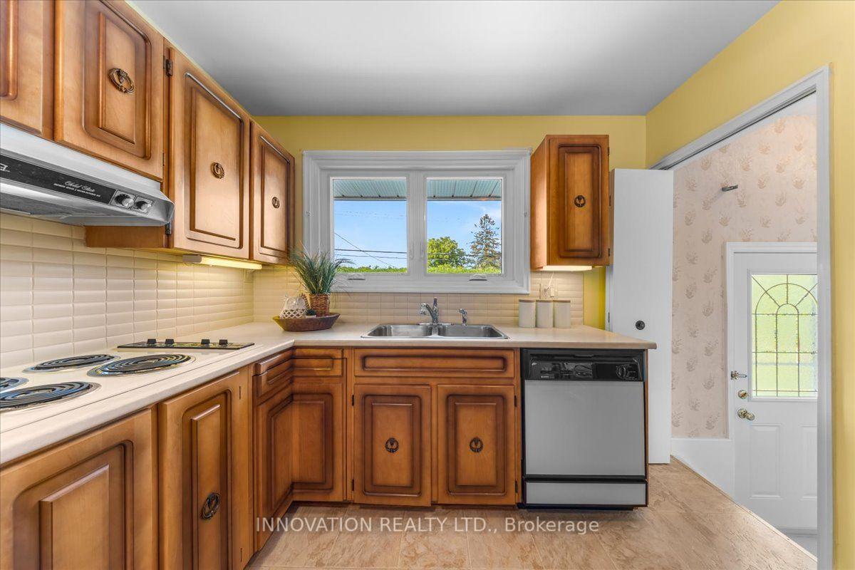 Photo 7 of 25 Brent Avenue, Ottawa, Manordale — HOMEH