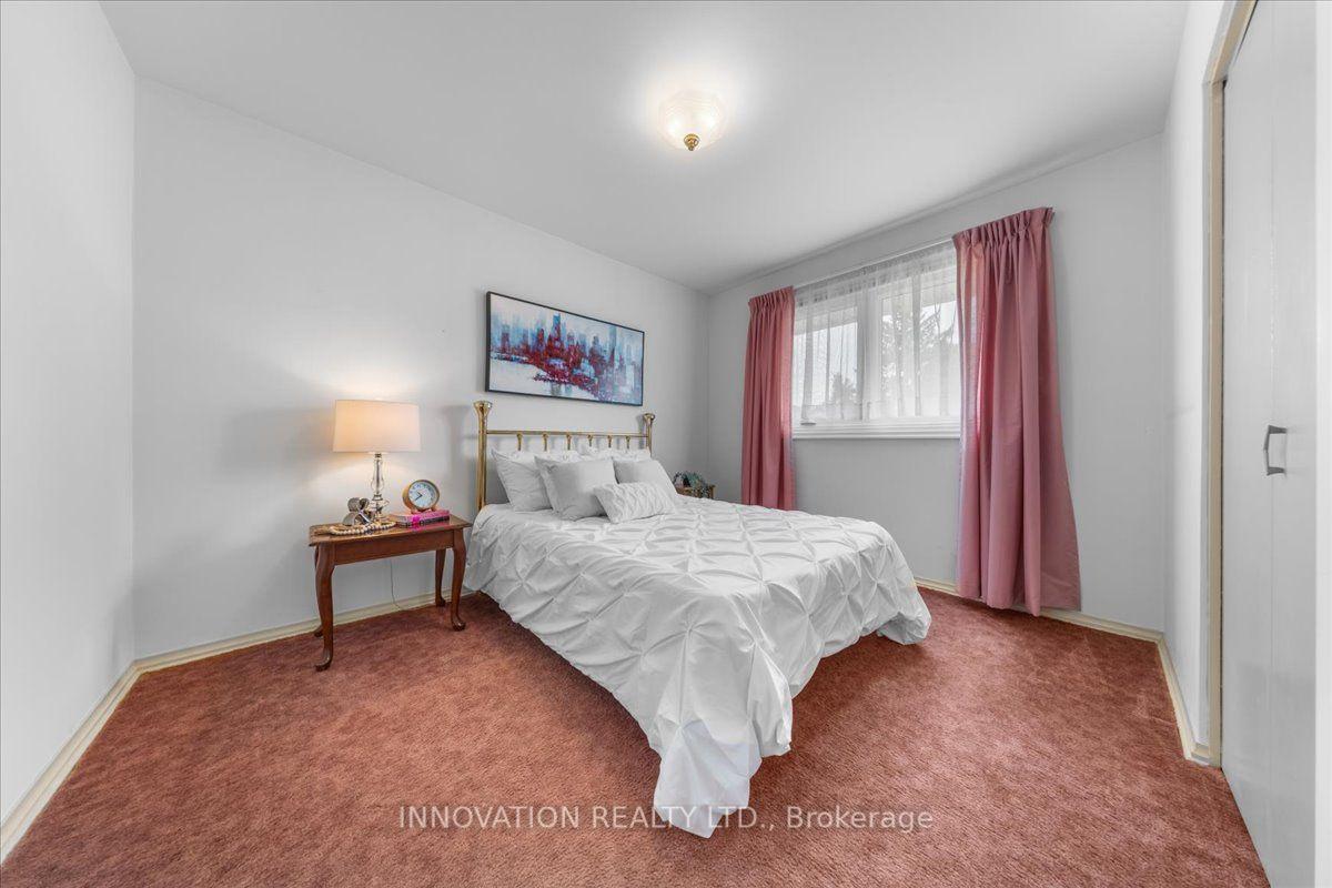Photo 14 of 25 Brent Avenue, Ottawa, Manordale — HOMEH