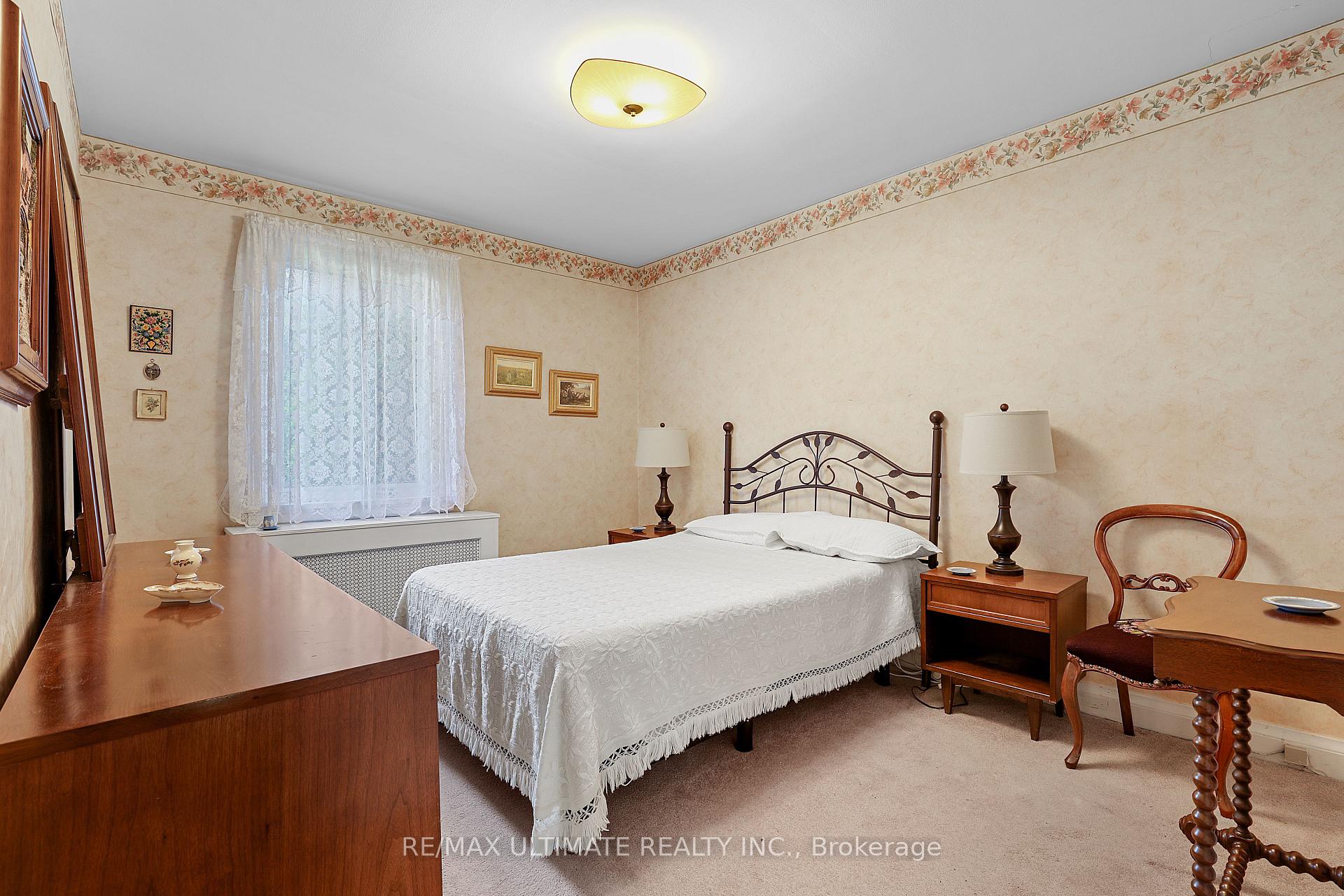 Photo 10 of 191 Glenvale Boulevard, Toronto, Leaside — HOMEH