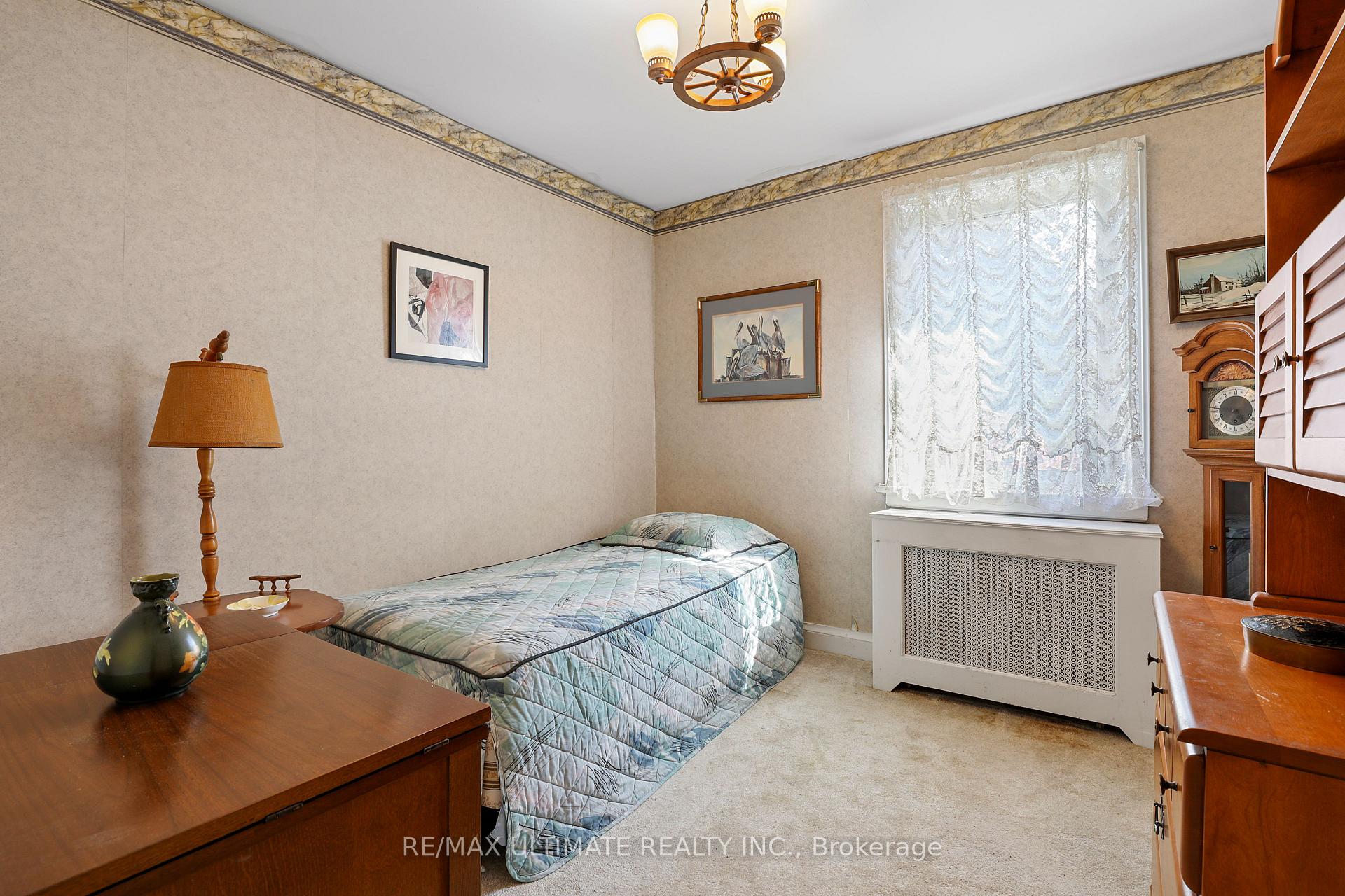 Photo 12 of 191 Glenvale Boulevard, Toronto, Leaside — HOMEH