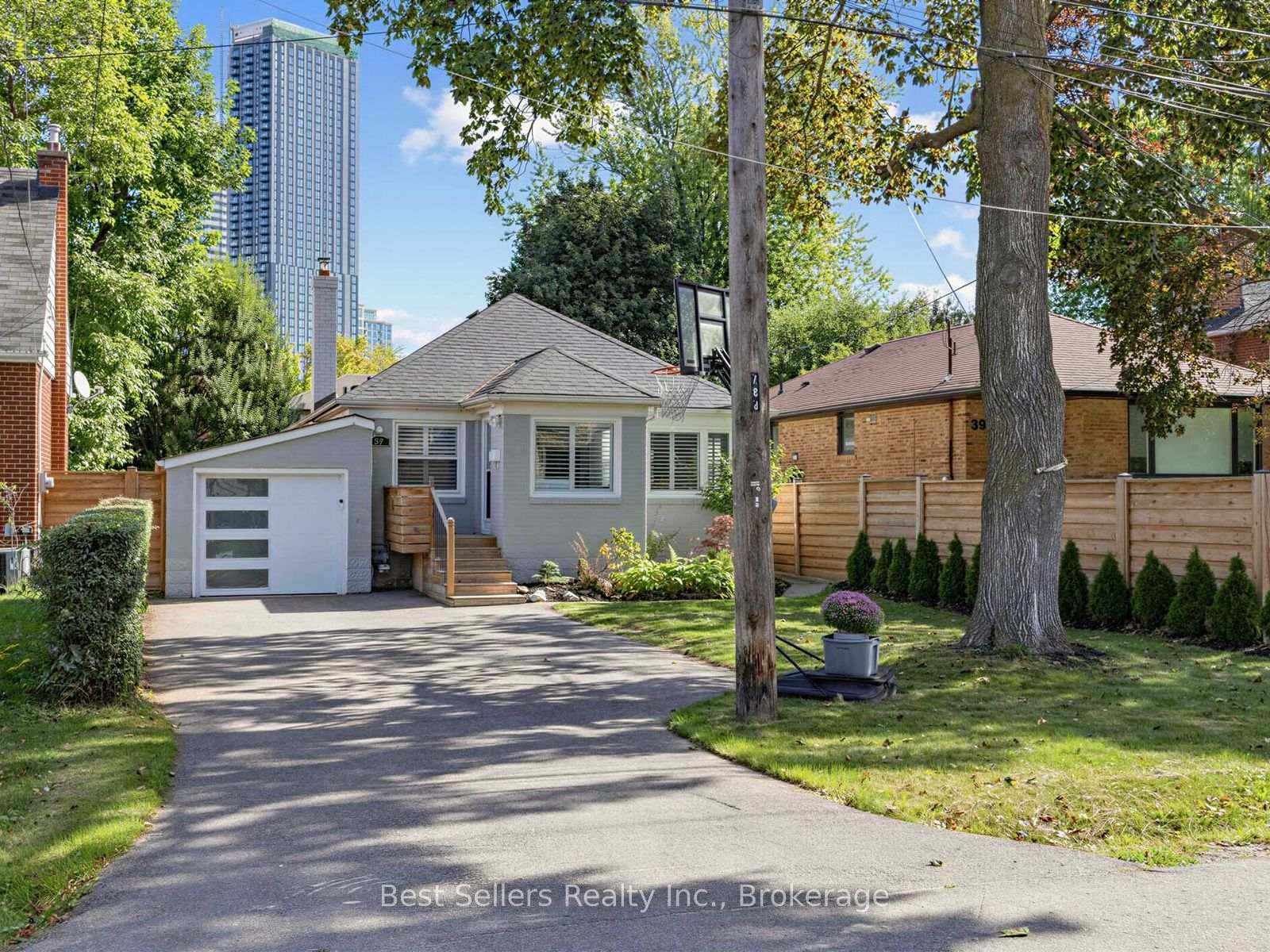 Photo 1 of 37 Wilmar Road, Etobicoke, Islington-City Centre West — HOMEH