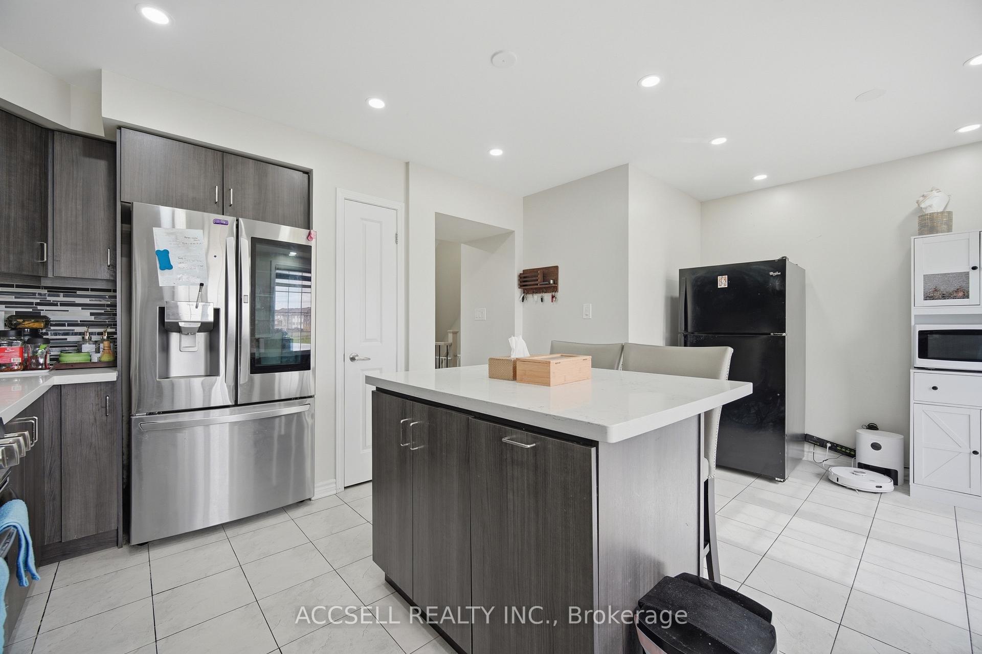 Photo 19 of 80 Bannister Crescent, Brampton, Northwest Brampton — HOMEH