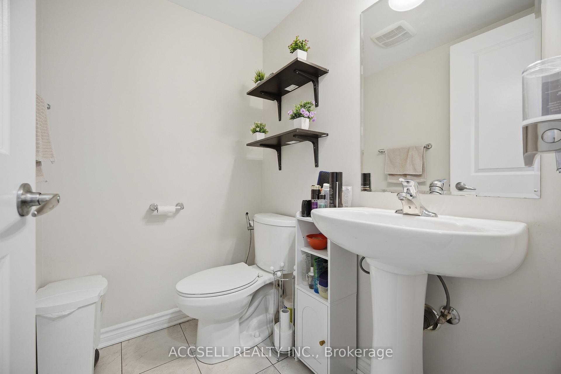 Photo 23 of 80 Bannister Crescent, Brampton, Northwest Brampton — HOMEH
