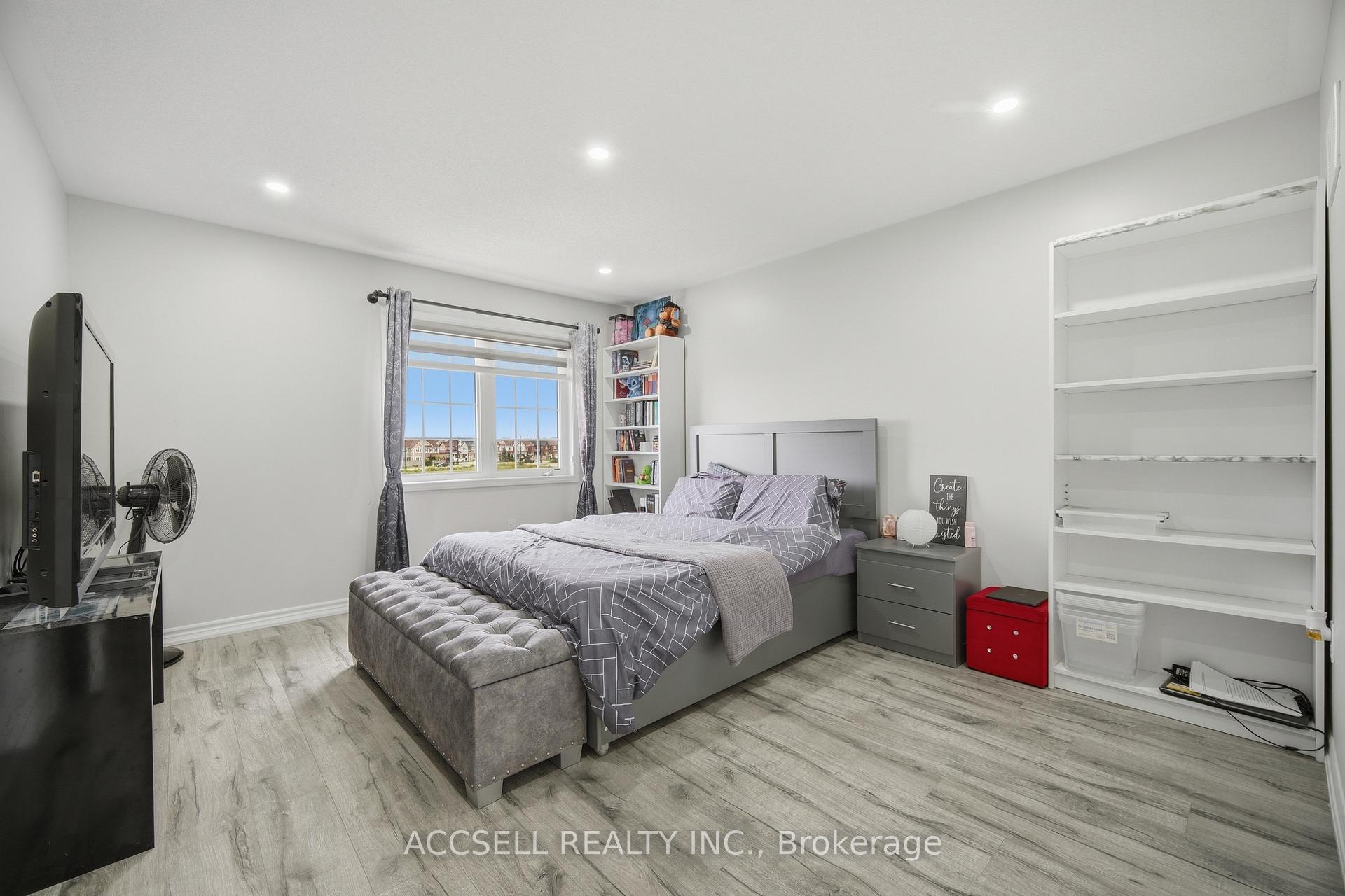 Photo 25 of 80 Bannister Crescent, Brampton, Northwest Brampton — HOMEH