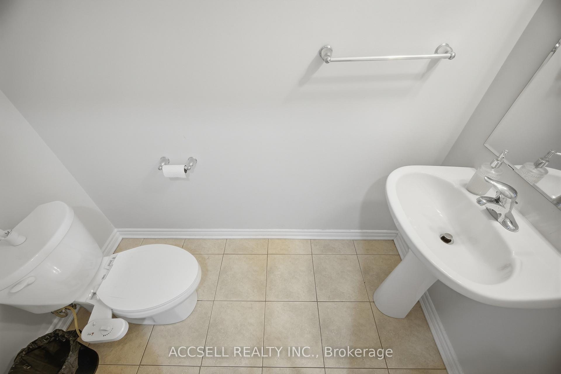 Photo 40 of 80 Bannister Crescent, Brampton, Northwest Brampton — HOMEH