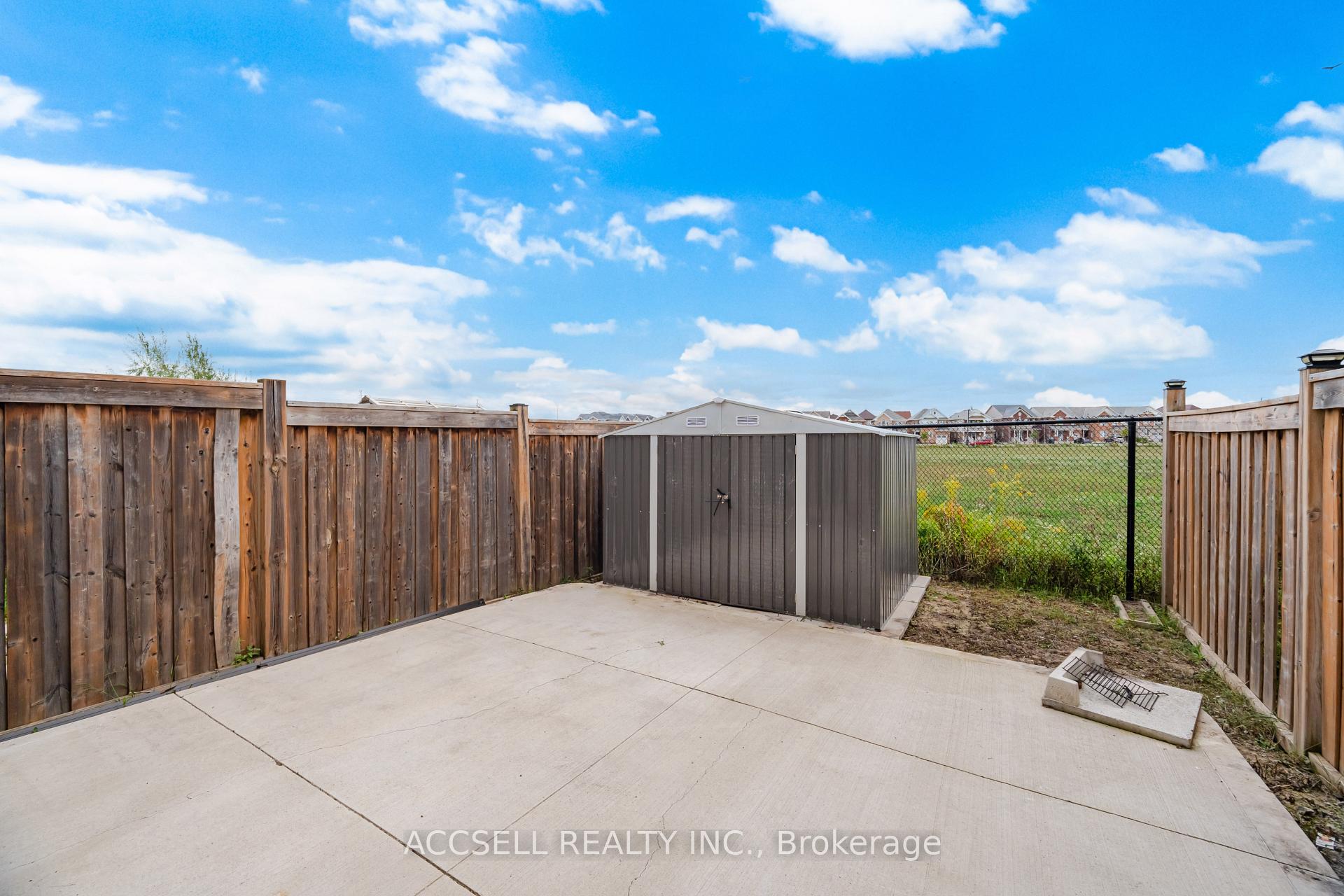 Photo 43 of 80 Bannister Crescent, Brampton, Northwest Brampton — HOMEH