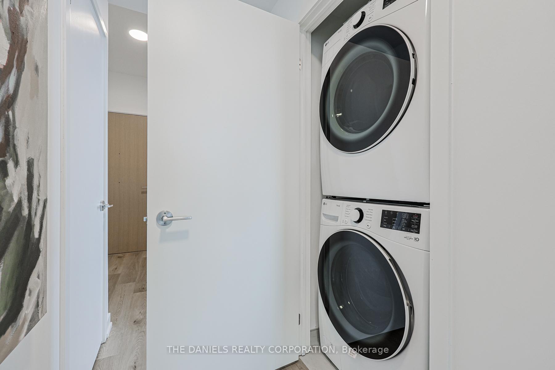 Photo 24 of Unit 2104, 395 Square One Drive, Mississauga, City Centre — HOMEH