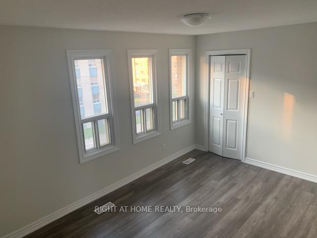 Photo 7 of Unit 30, 16 Rexdale Boulevard, Etobicoke, Rexdale-Kipling — HOMEH