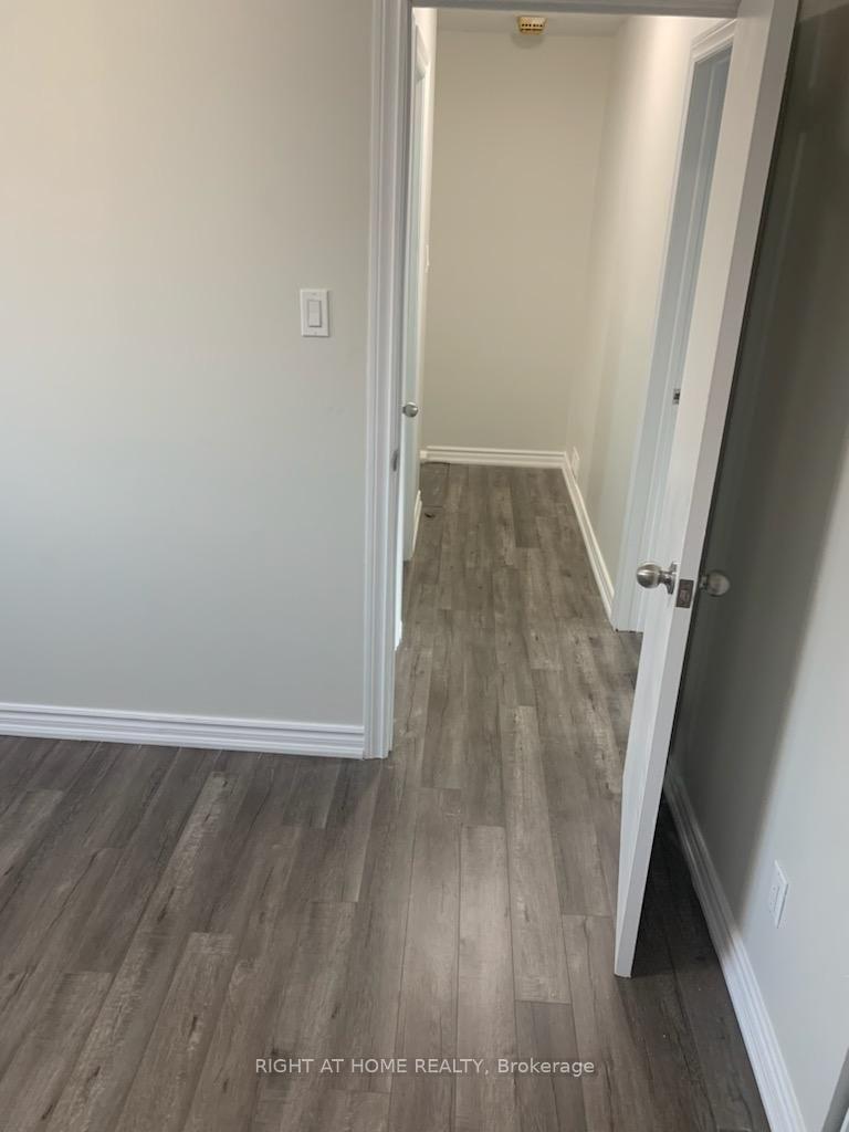 Photo 12 of Unit 30, 16 Rexdale Boulevard, Etobicoke, Rexdale-Kipling — HOMEH