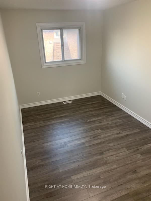 Photo 14 of Unit 30, 16 Rexdale Boulevard, Etobicoke, Rexdale-Kipling — HOMEH