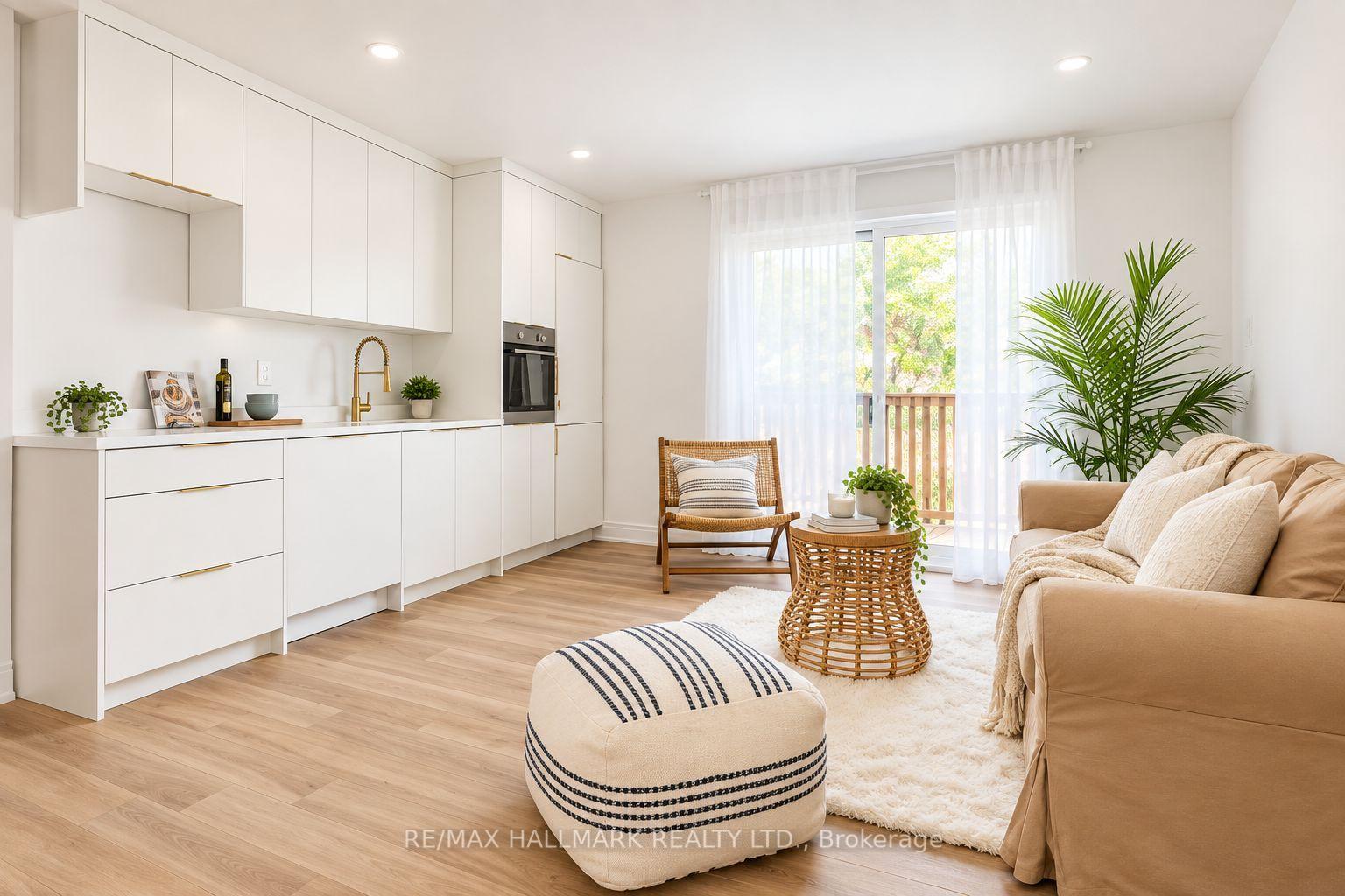 Photo 8 of 38 Cavotti Crescent, North York, Bathurst Manor — HOMEH