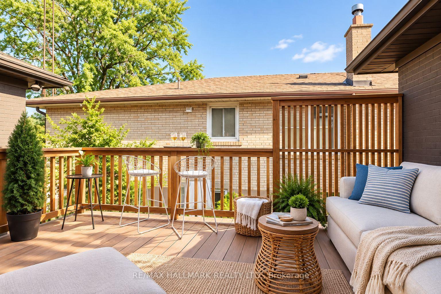 Photo 9 of 38 Cavotti Crescent, North York, Bathurst Manor — HOMEH