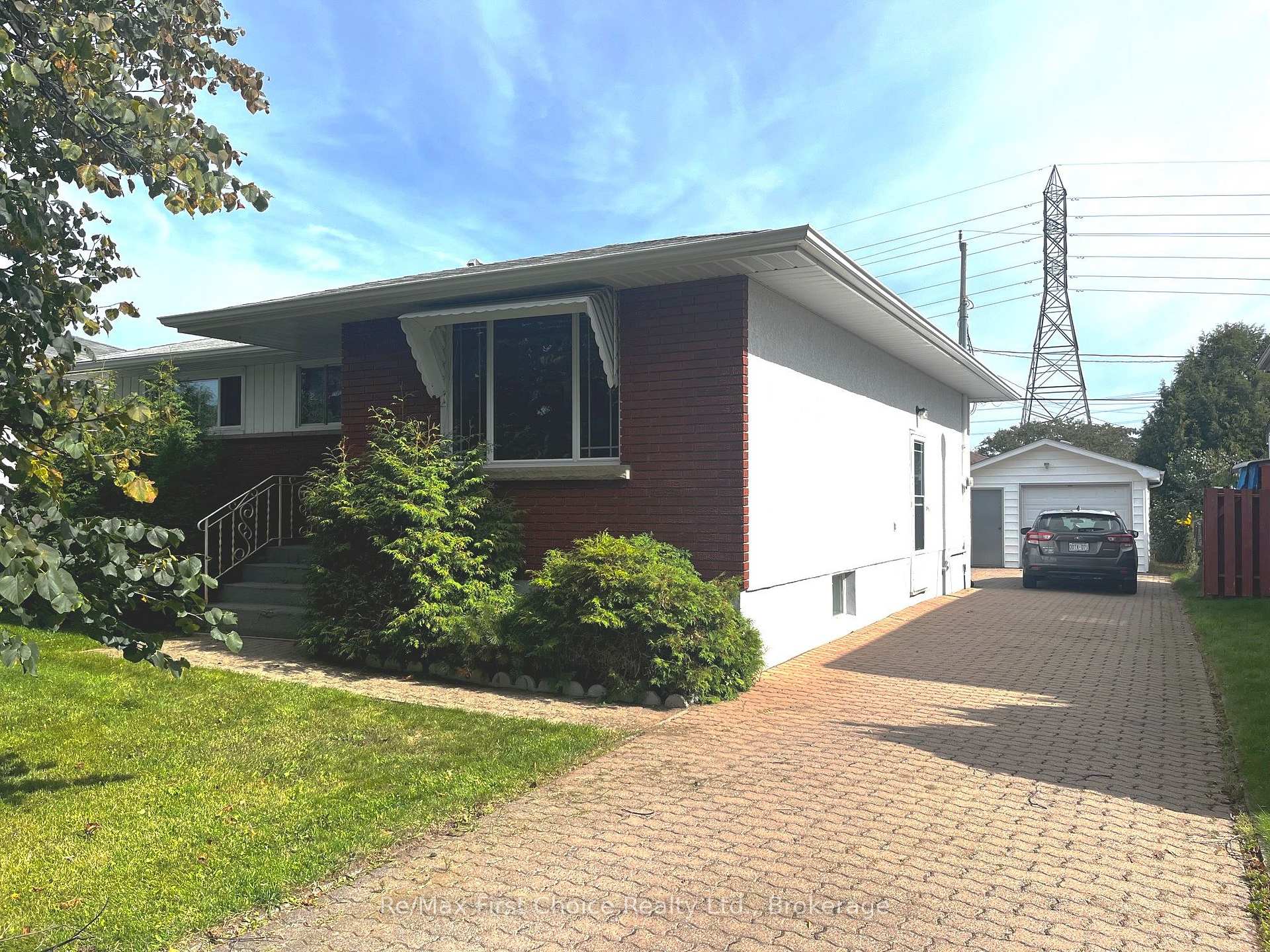 Photo 1 of 418 Westview Place, Thunder Bay, Northwood Park — HOMEH