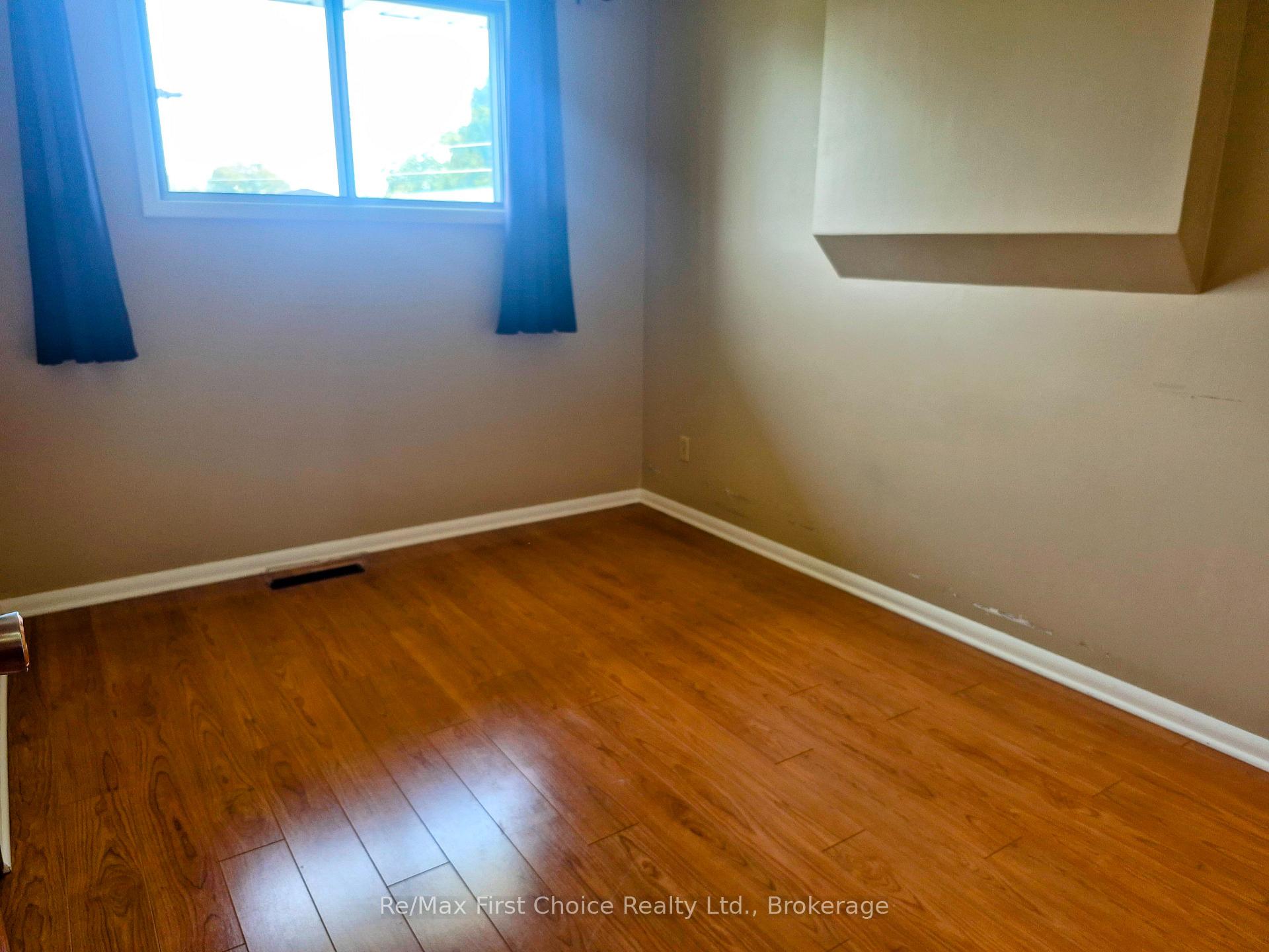 Photo 18 of 418 Westview Place, Thunder Bay, Northwood Park — HOMEH