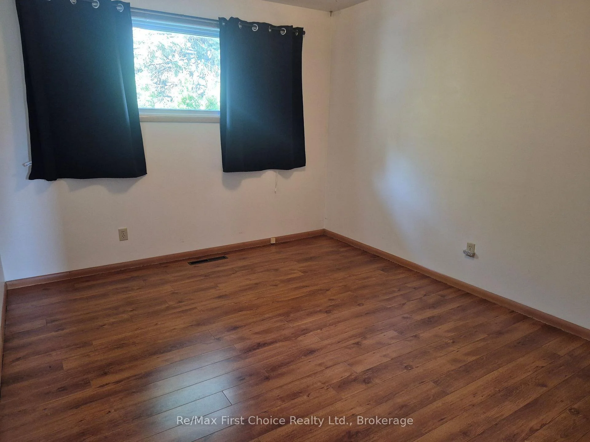 Photo 31 of 418 Westview Place, Thunder Bay, Northwood Park — HOMEH