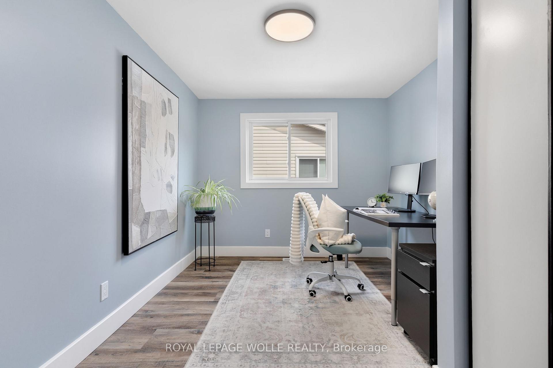 Photo 26 of Unit B, 477 Kingscourt Drive, Waterloo, Colonial Acres — HOMEH