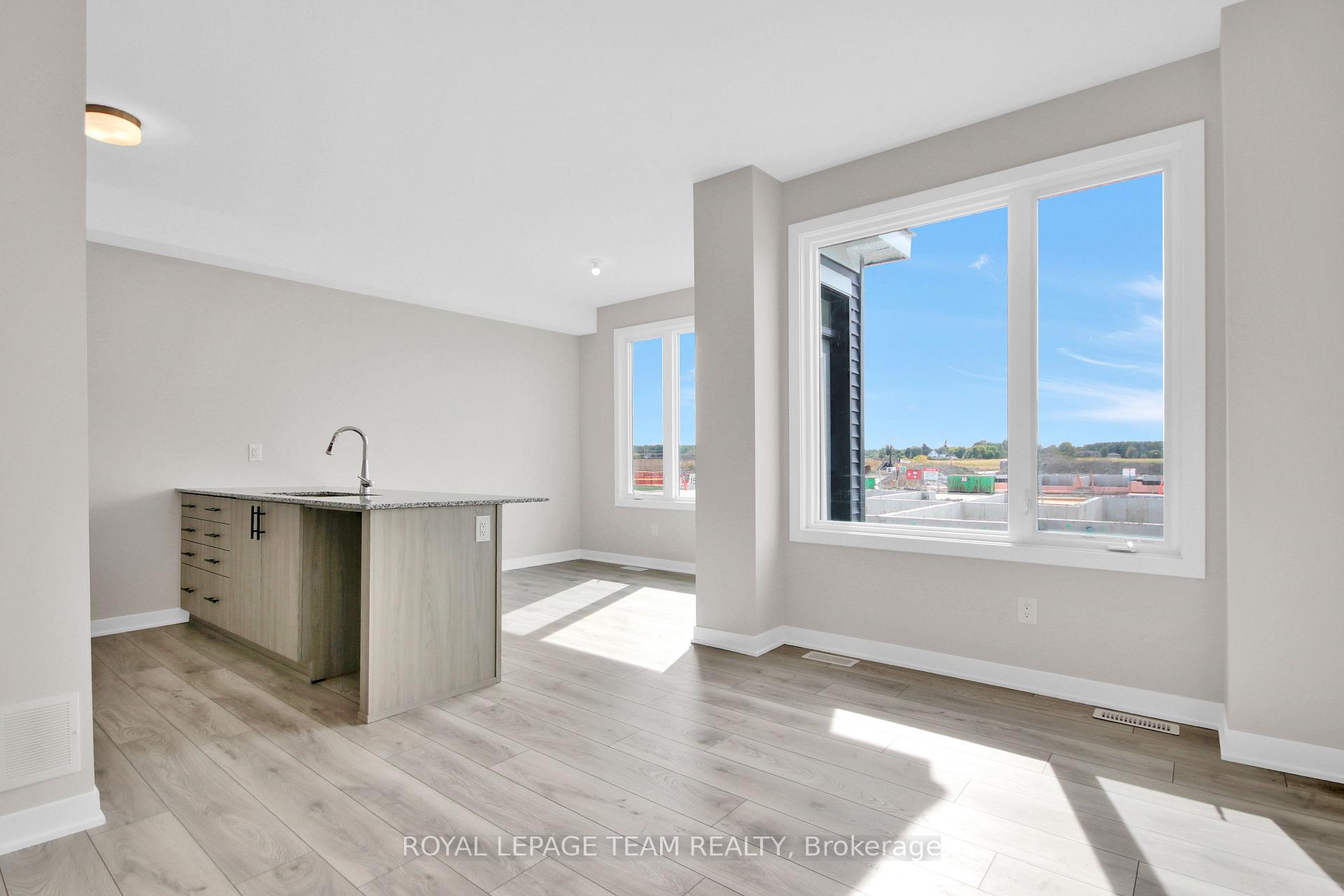 Photo 11 of 734 Haflinger Row, Ottawa, Btwn Franktown Rd. & Fallowfield Rd. — HOMEH