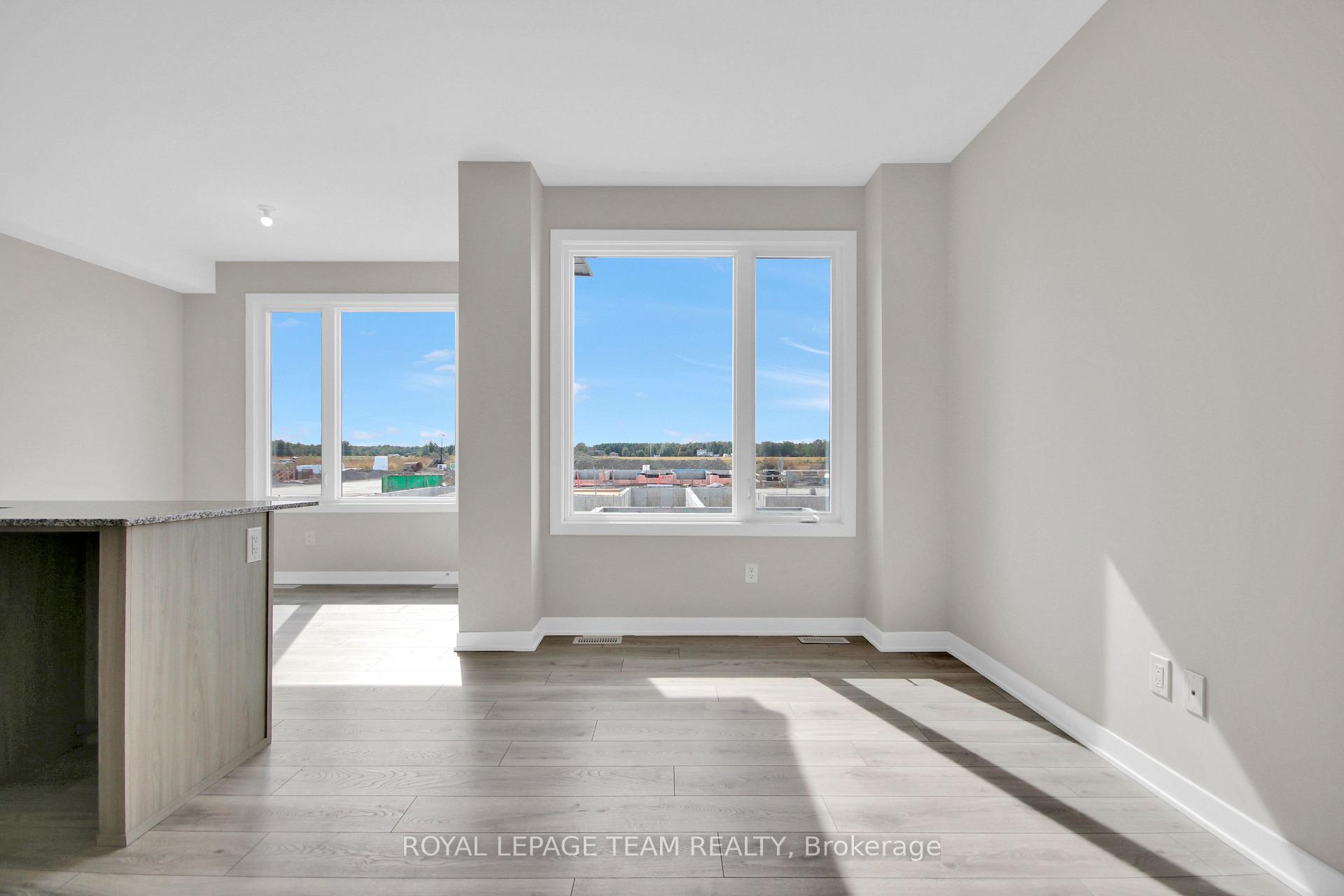 Photo 12 of 734 Haflinger Row, Ottawa, Btwn Franktown Rd. & Fallowfield Rd. — HOMEH