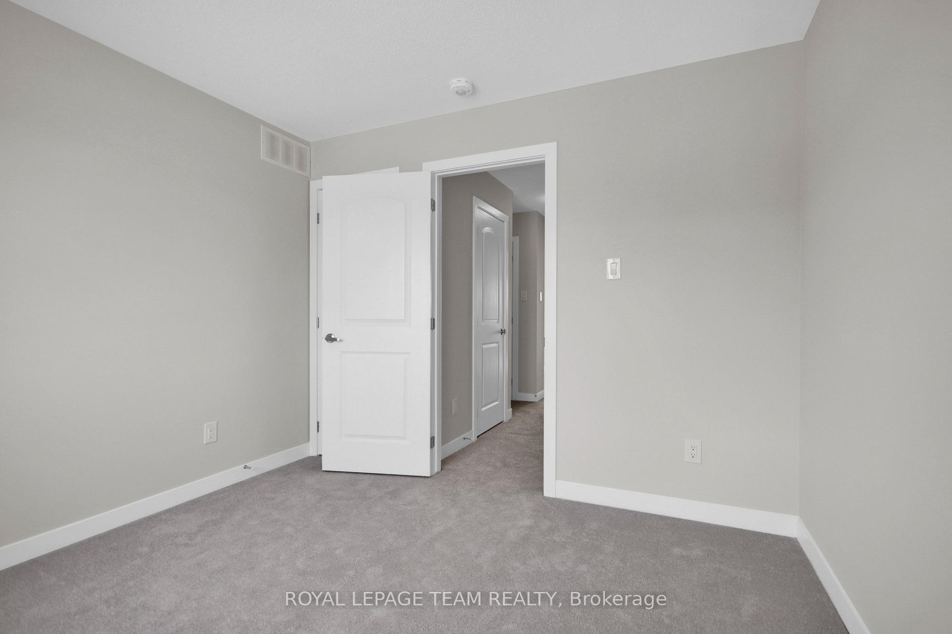 Photo 22 of 734 Haflinger Row, Ottawa, Btwn Franktown Rd. & Fallowfield Rd. — HOMEH