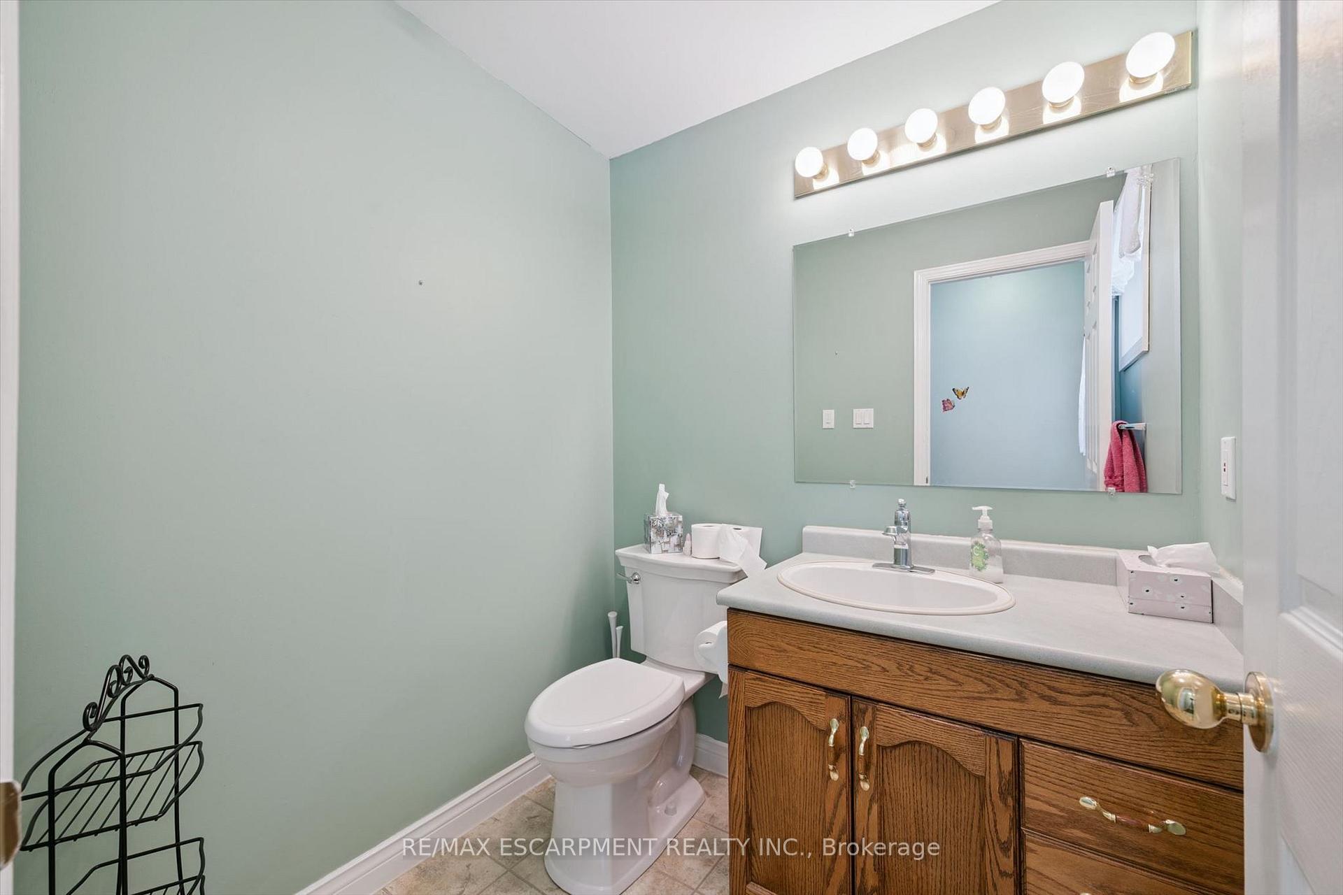 Photo 12 of 4 Spruce Avenue, Puslinch, Rural Puslinch East — HOMEH