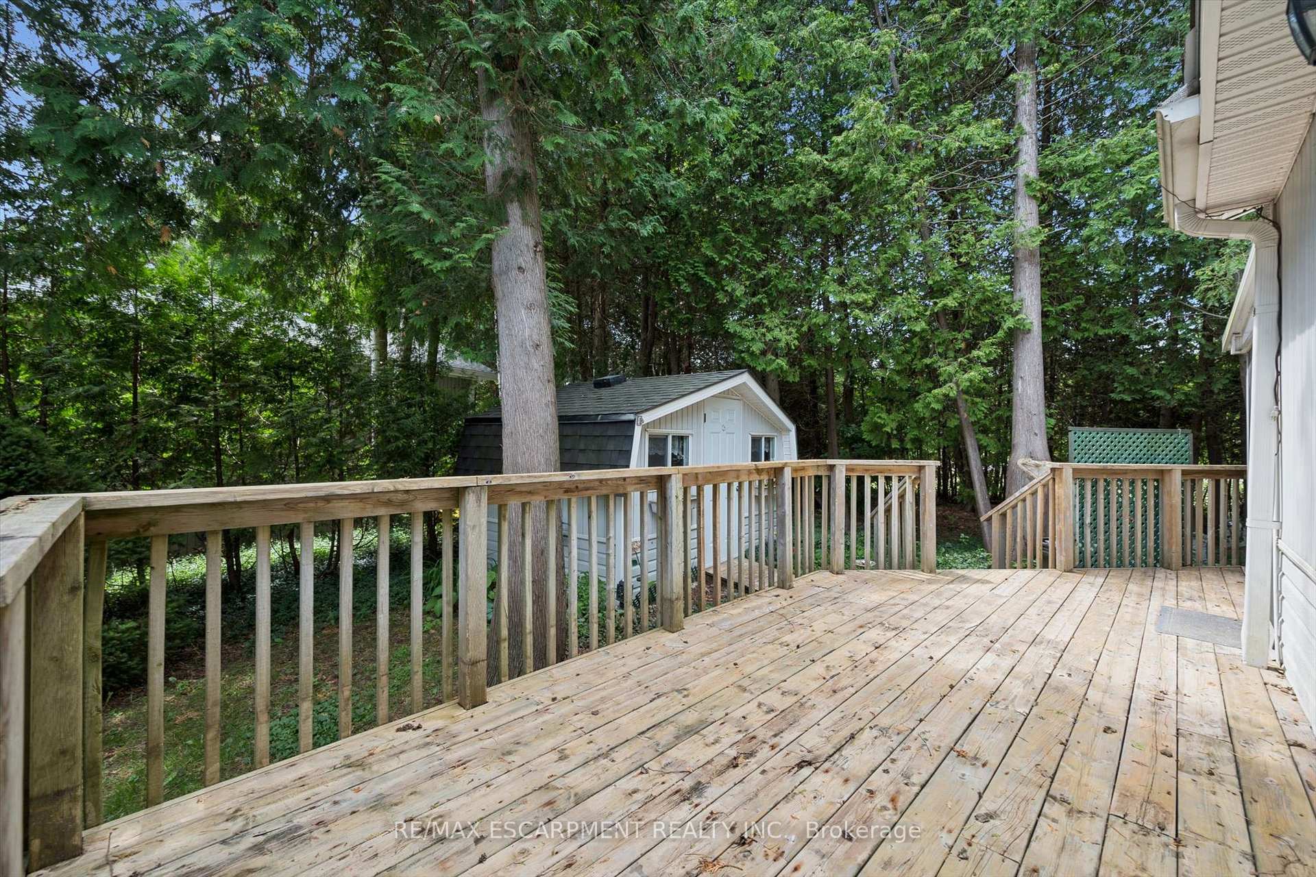 Photo 19 of 4 Spruce Avenue, Puslinch, Rural Puslinch East — HOMEH