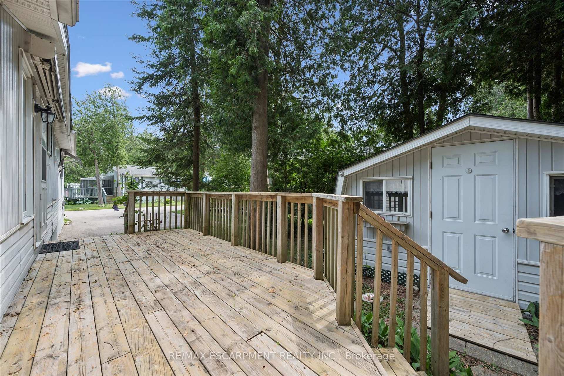 Photo 20 of 4 Spruce Avenue, Puslinch, Rural Puslinch East — HOMEH
