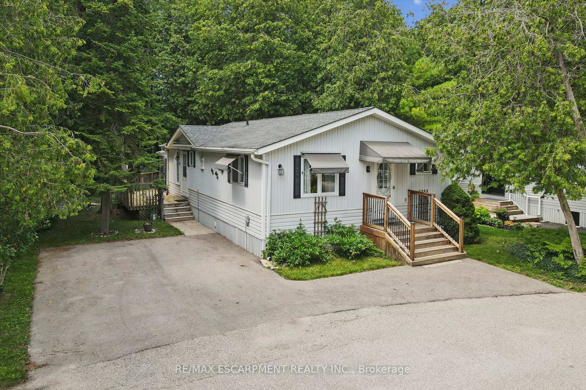 Photo 27 of 4 Spruce Avenue, Puslinch, Rural Puslinch East — HOMEH