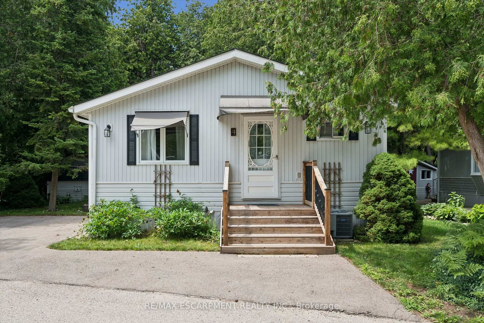 Photo 28 of 4 Spruce Avenue, Puslinch, Rural Puslinch East — HOMEH