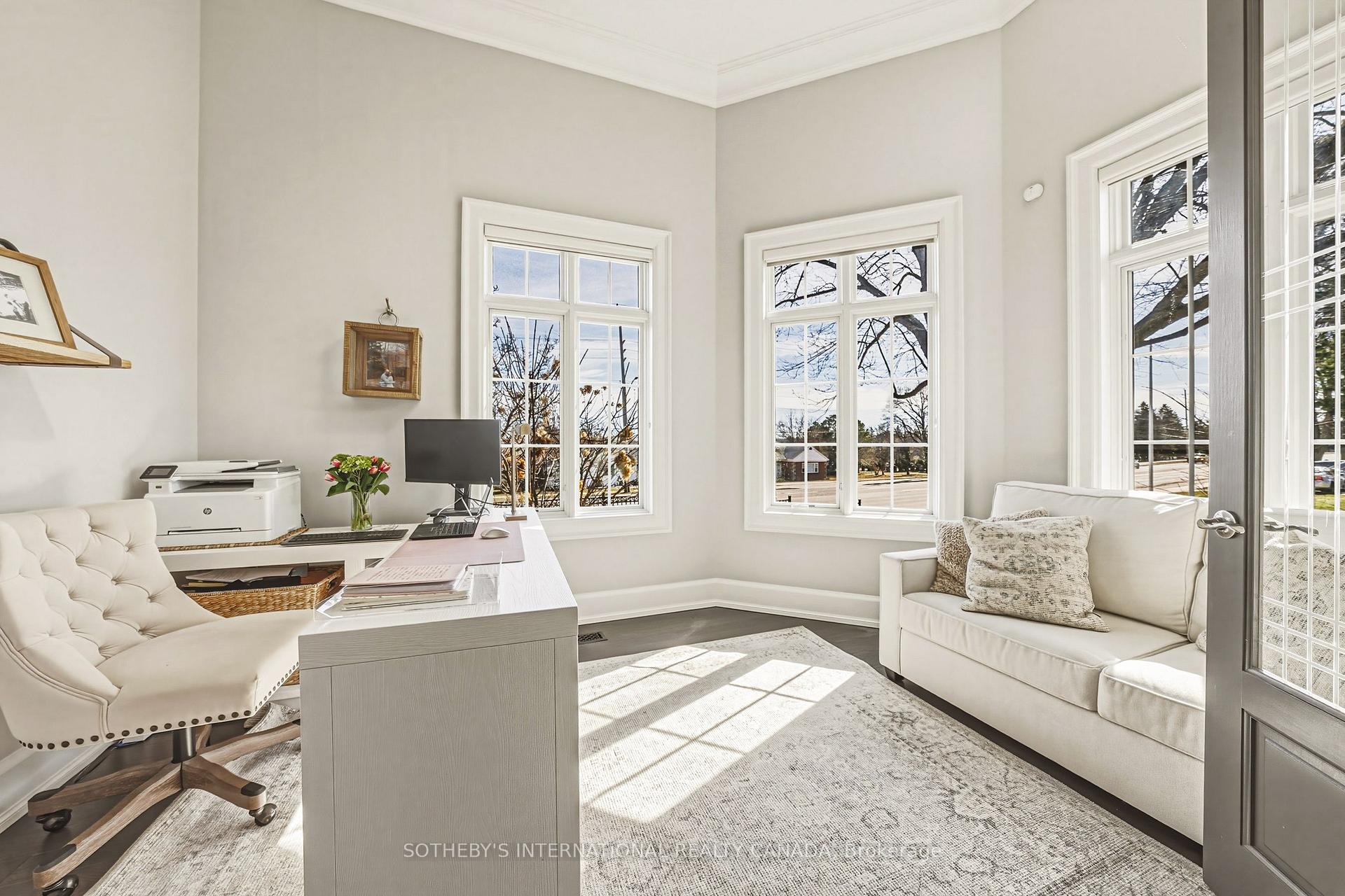 Photo 4 of 476 Patricia Drive, Burlington, Bayview — HOMEH