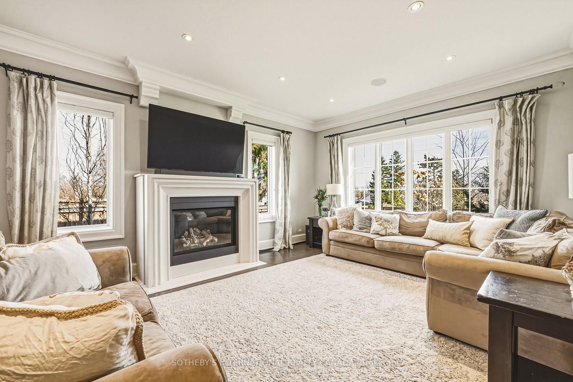 Photo 12 of 476 Patricia Drive, Burlington, Bayview — HOMEH