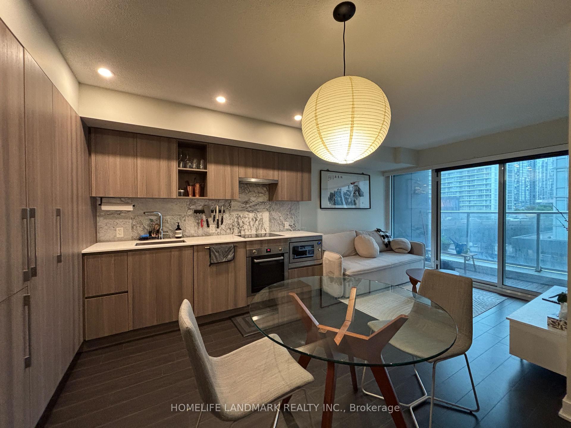 Photo 4 of Unit 610, 19 Bathurst Street, Toronto, Waterfront Communities — HOMEH