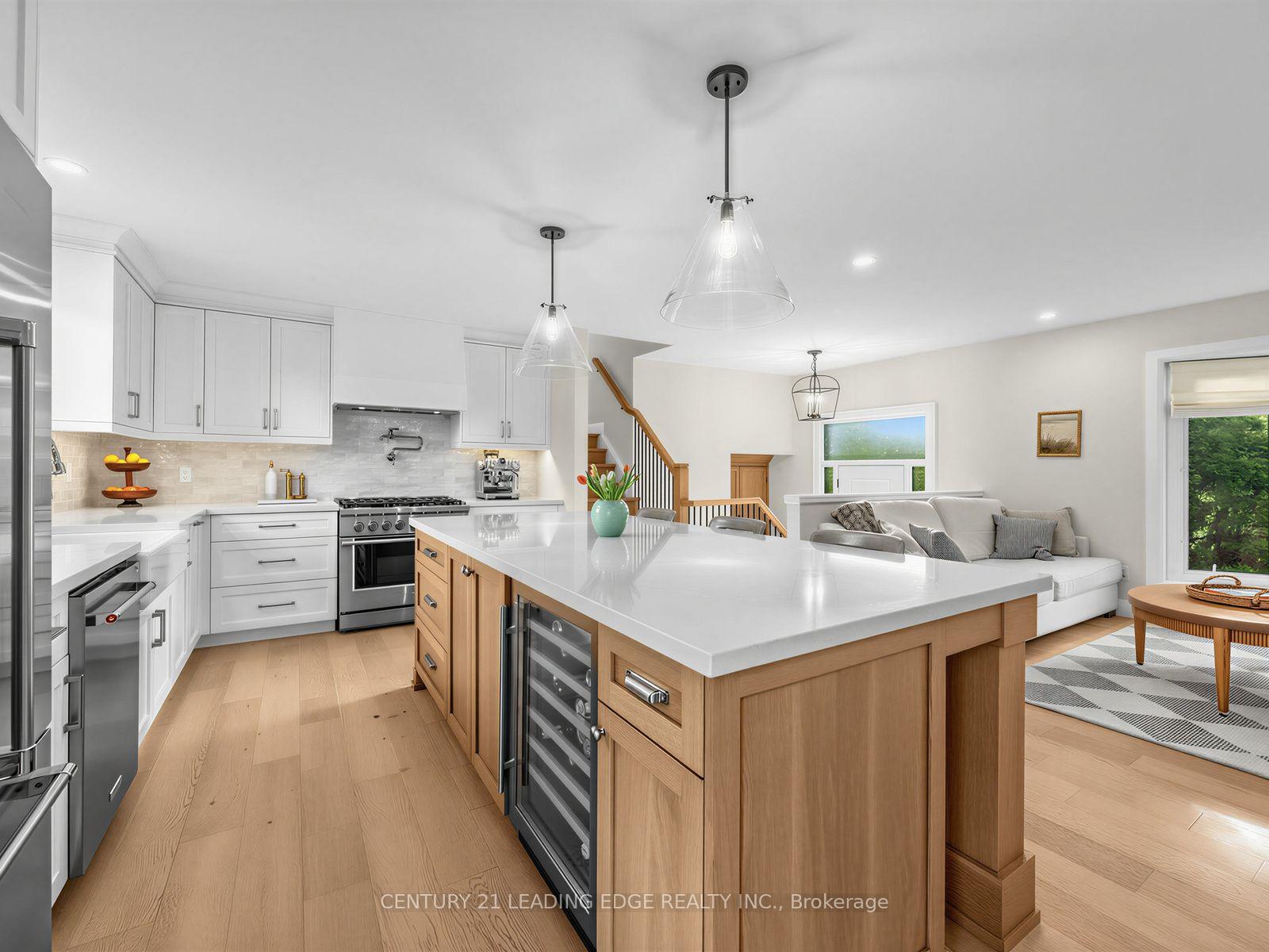 Photo 16 of 47 Centennial Avenue, East Gwillimbury, Holland Landing — HOMEH
