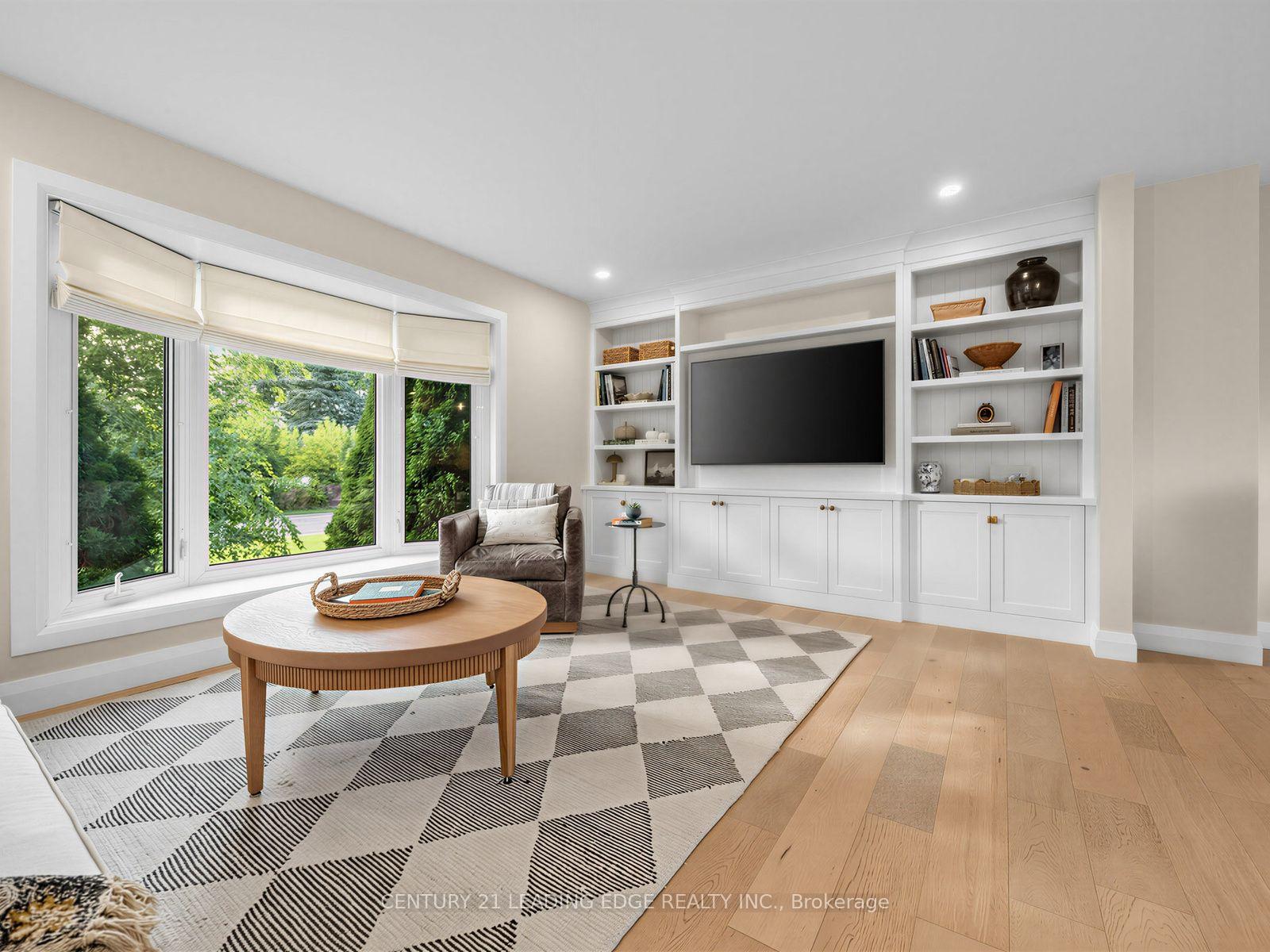 Photo 25 of 47 Centennial Avenue, East Gwillimbury, Holland Landing — HOMEH
